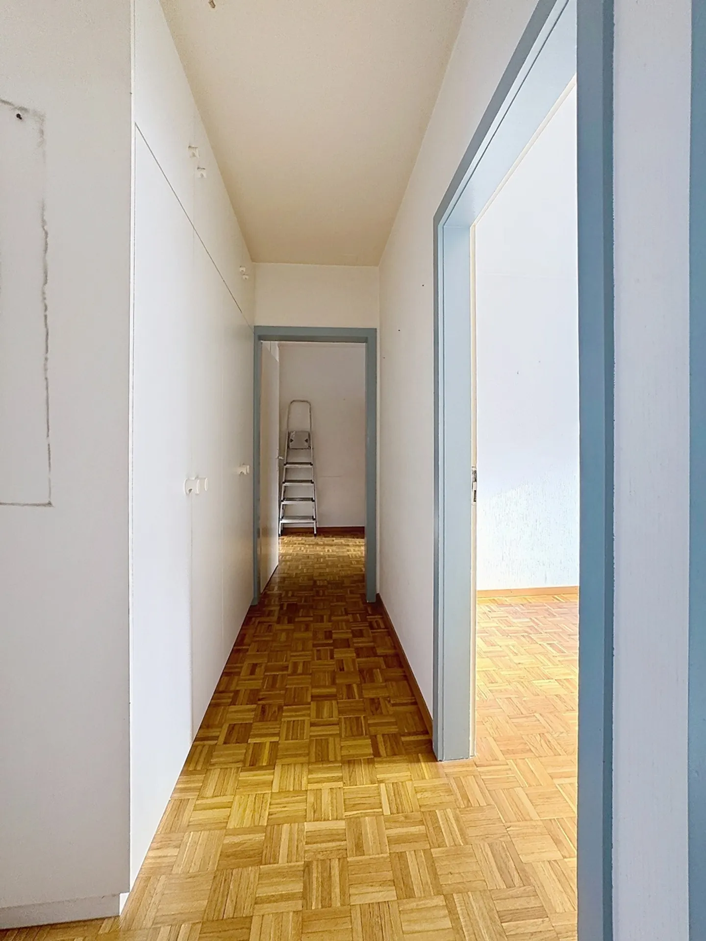 Schöne 4-Zimmer-Wohnung mit atemberaubendem, freiem Blick - Foto 12 von 15