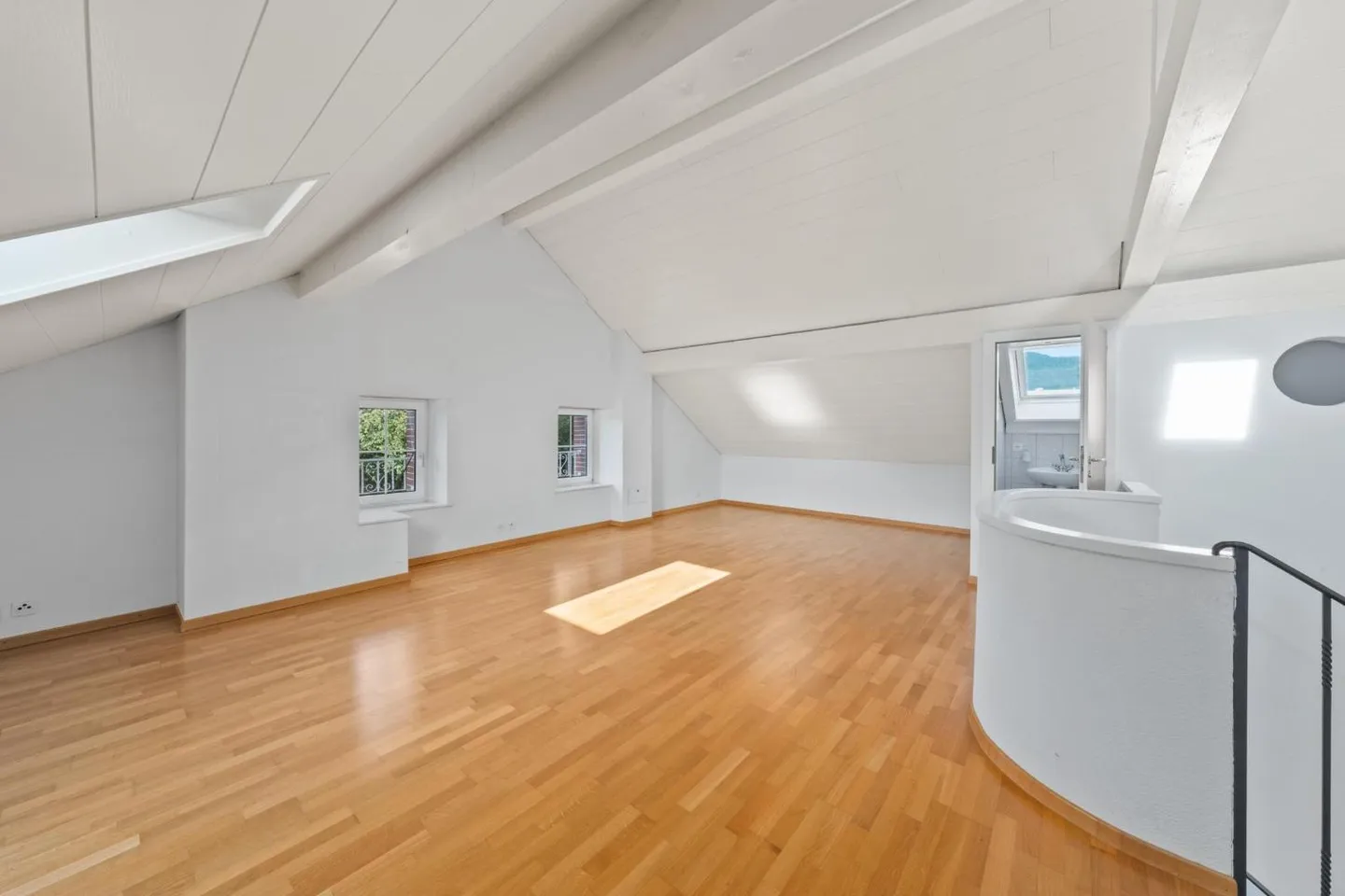 Reihenhaus 5.5 Zimmer - Foto 8 von 9