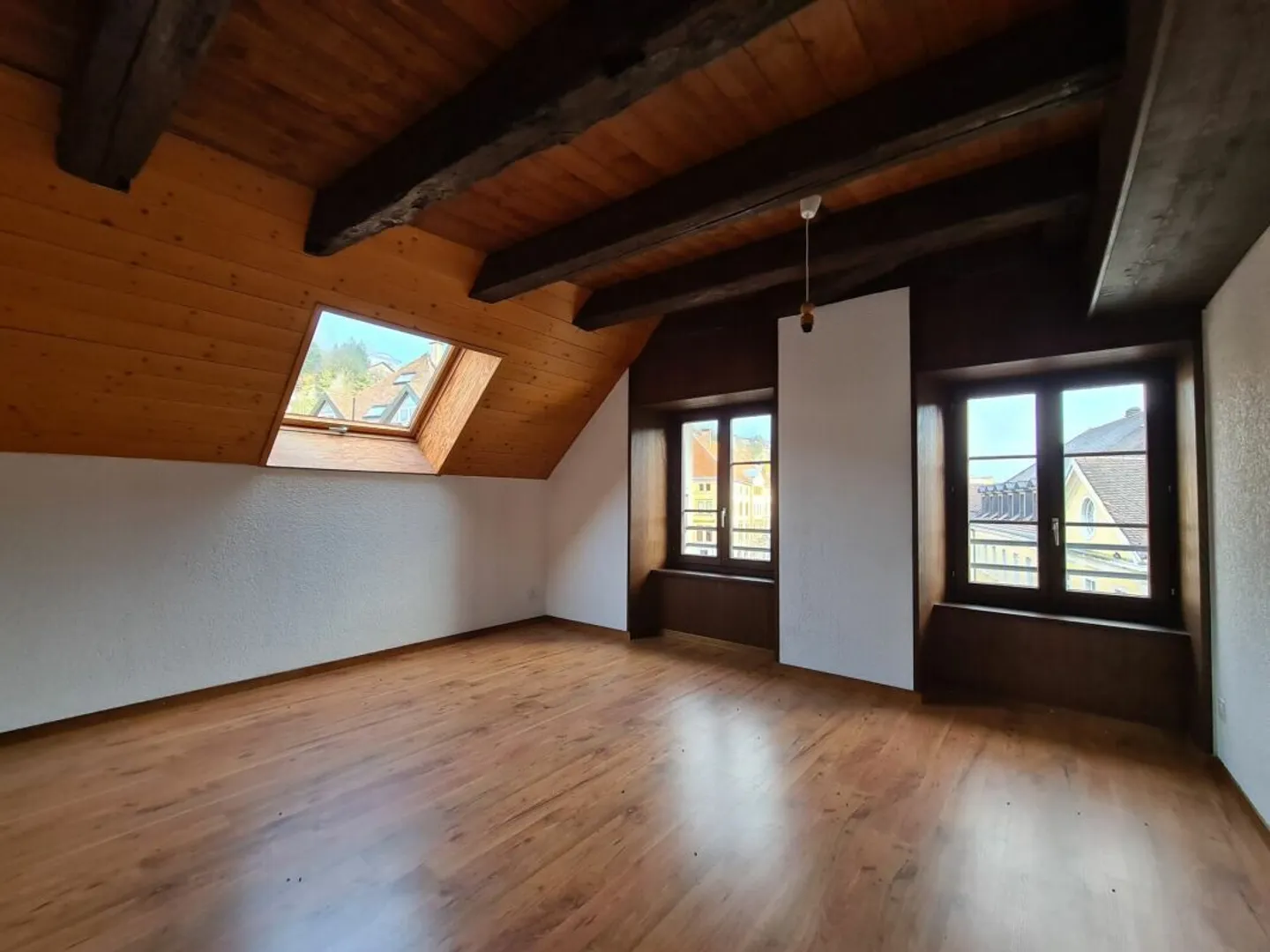 Appartement Attique Spacieux - Photo 4 sur 9