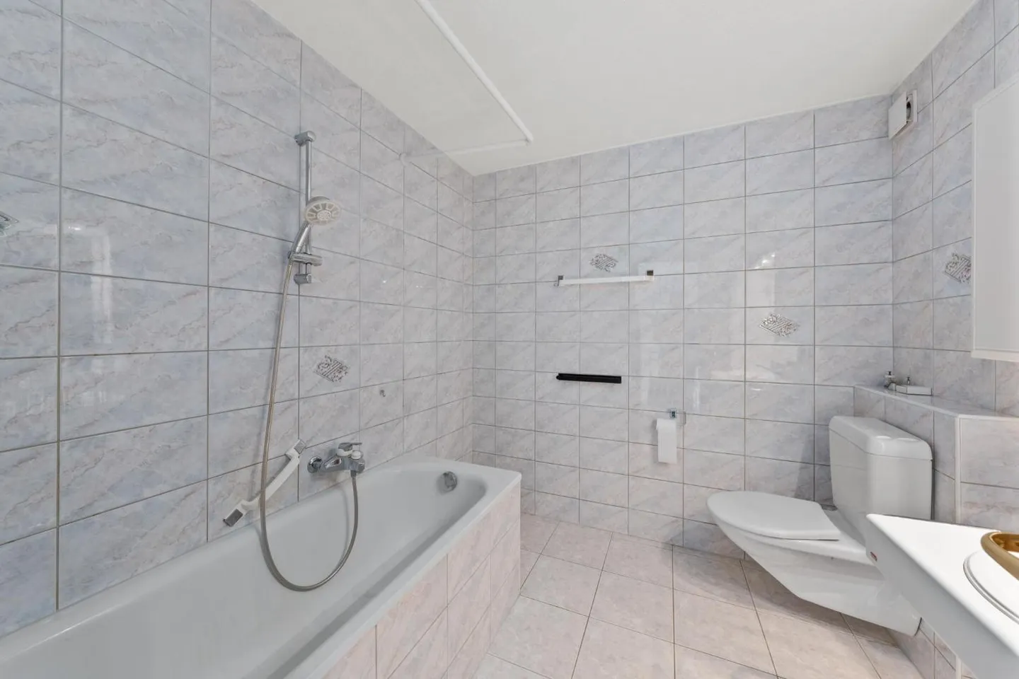 Reihenhaus 5.5 Zimmer - Foto 6 von 9