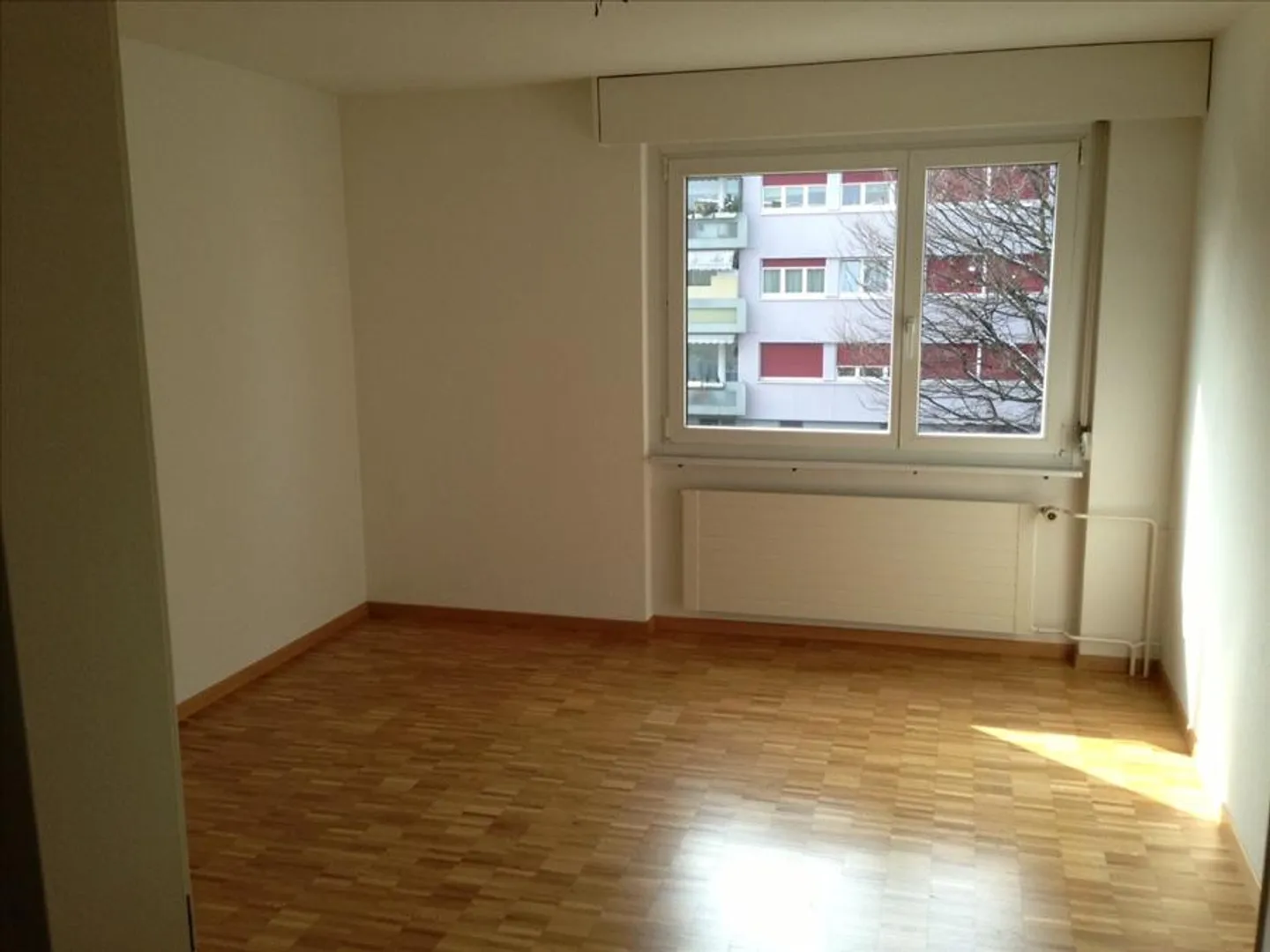 Bell'appartamento in un ambiente verde - Foto 8 di 9