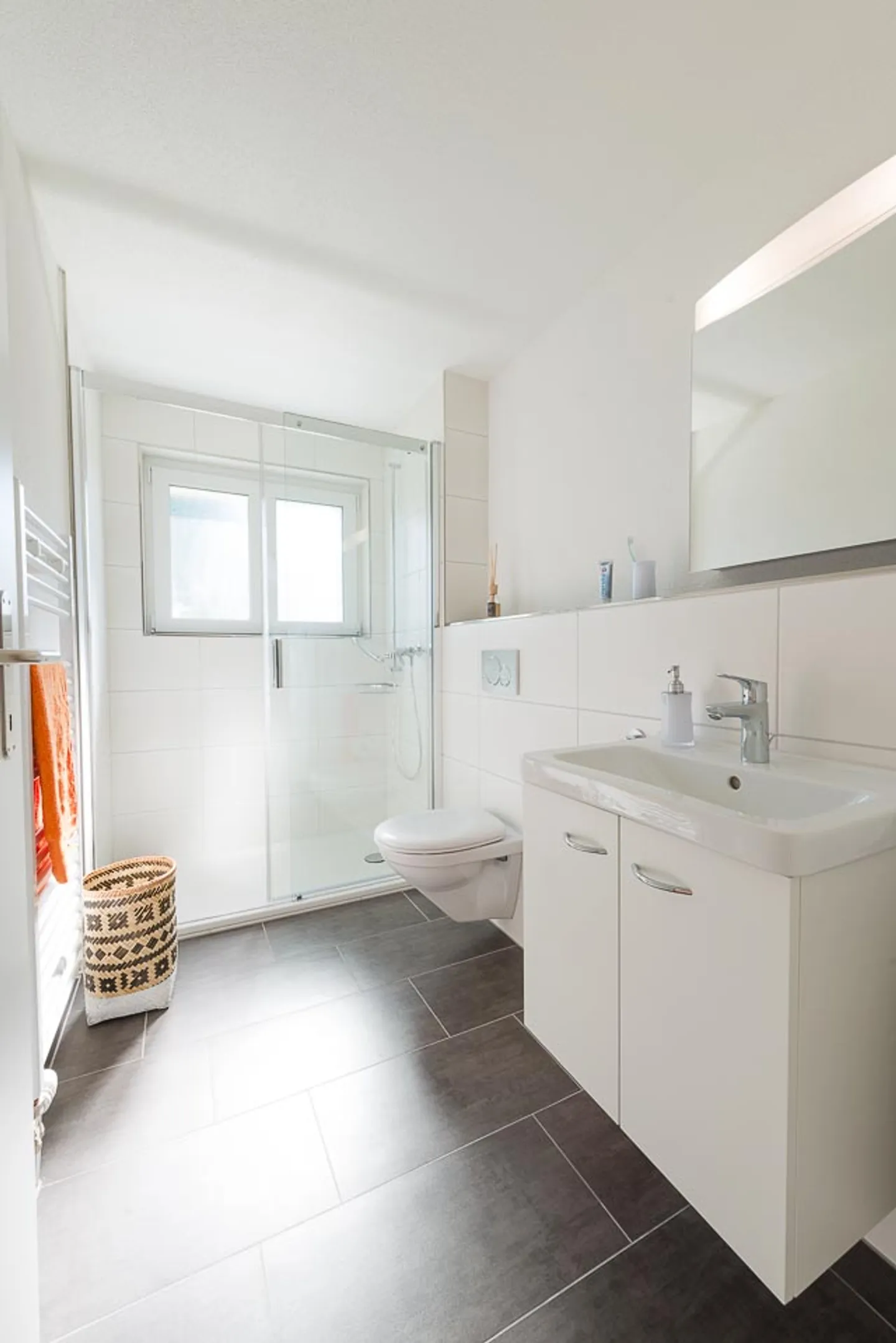 Appartamento luminoso in posizione centrale - Foto 4 di 5