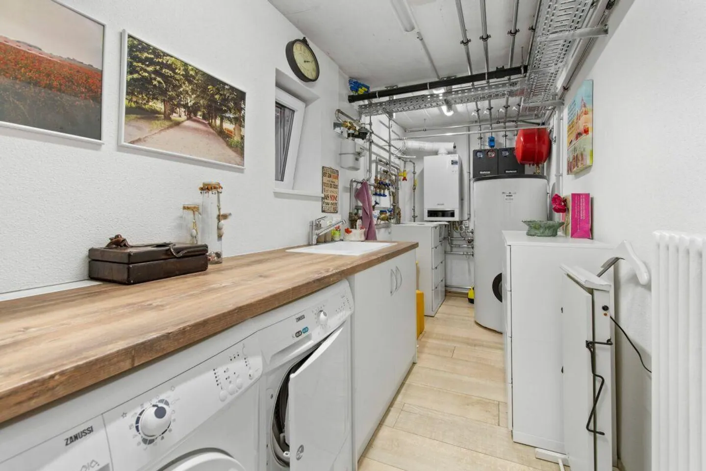 Your new family paradise in the green - Photo 15 of 26