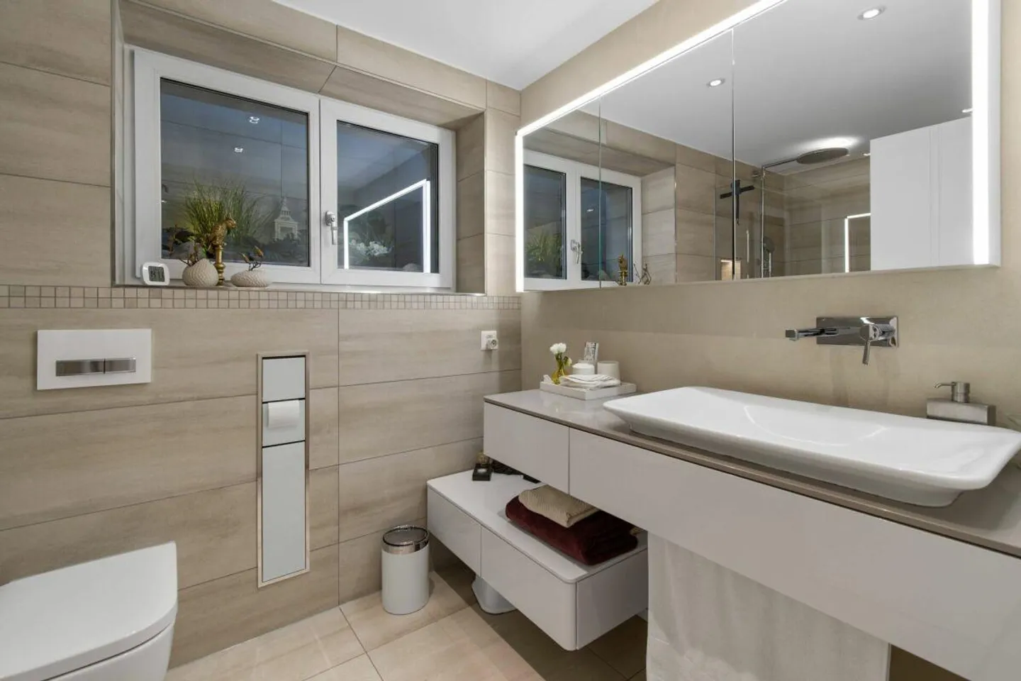 Your new family paradise in the green - Photo 20 of 26