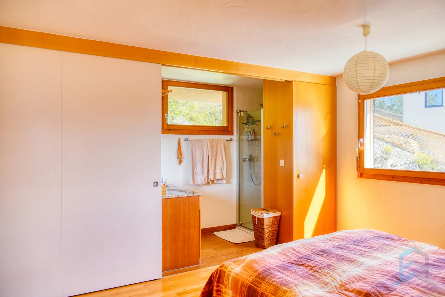 Exklusive, wunderschöne freistehende Villa mit 4,5 Zimmern in den Höhenlagen von Miège - Foto 5 von 15