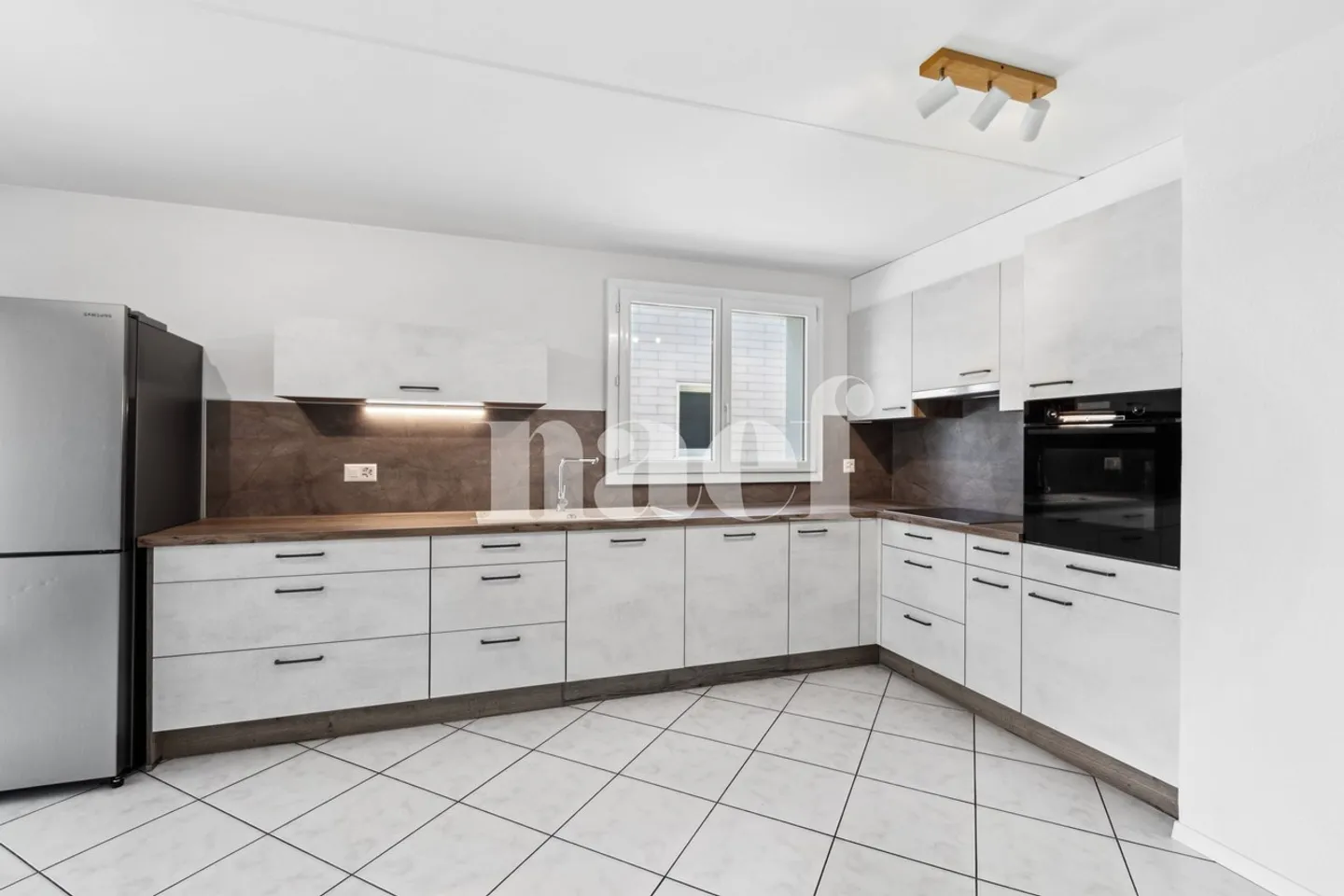 Your home at the gates of nature - Photo 1 of 5