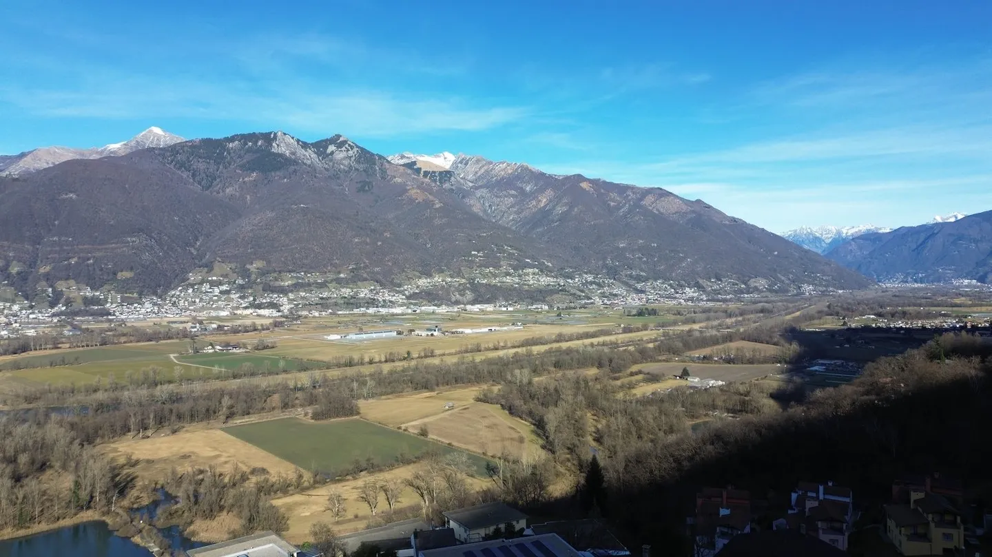 Großes Baugrundstück - Foto 4 von 6