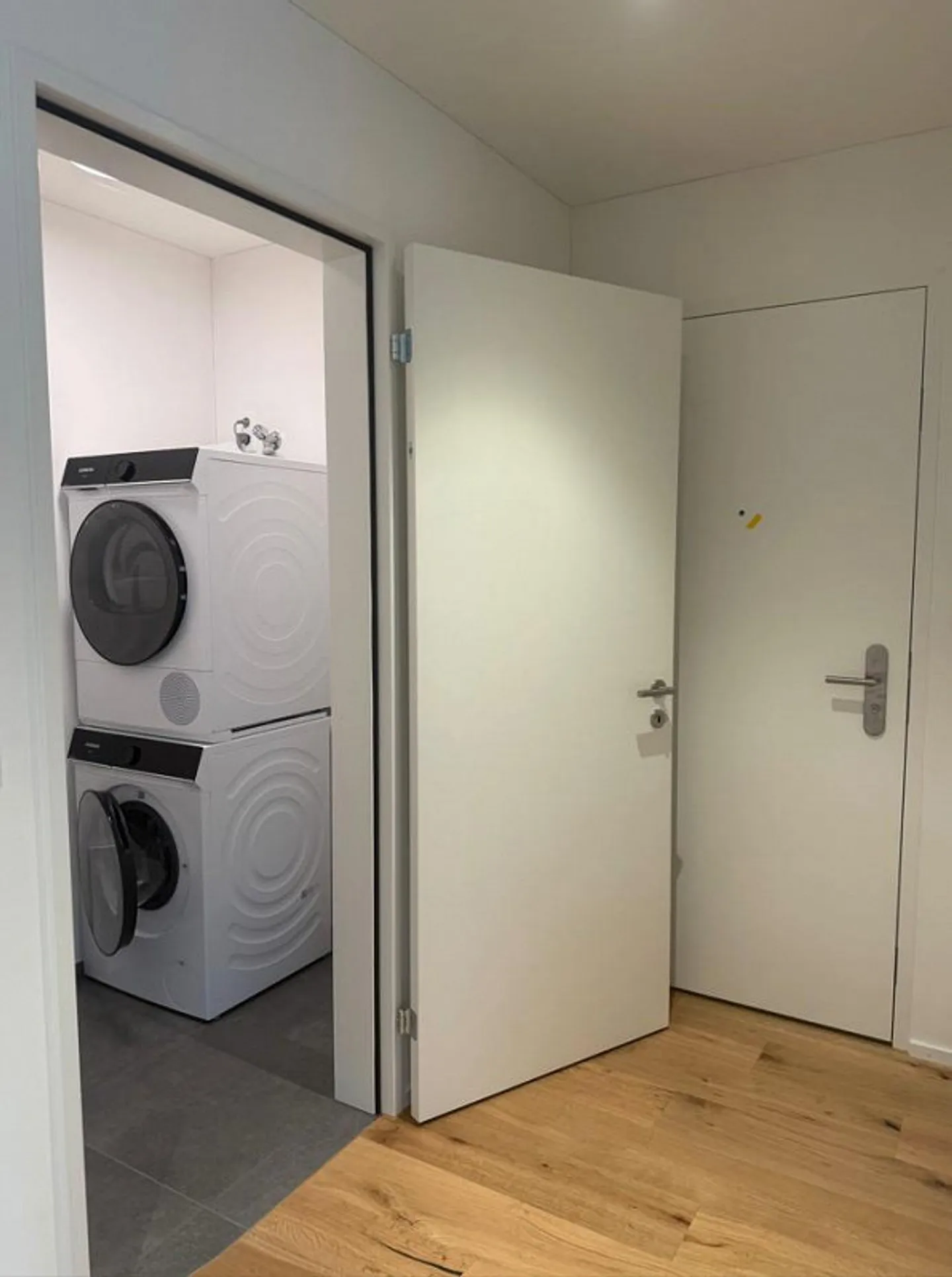 Prima locazione: Moderno appartamento di 4,5 stanze in un nuovo edificio a Frick - Foto 3 di 13