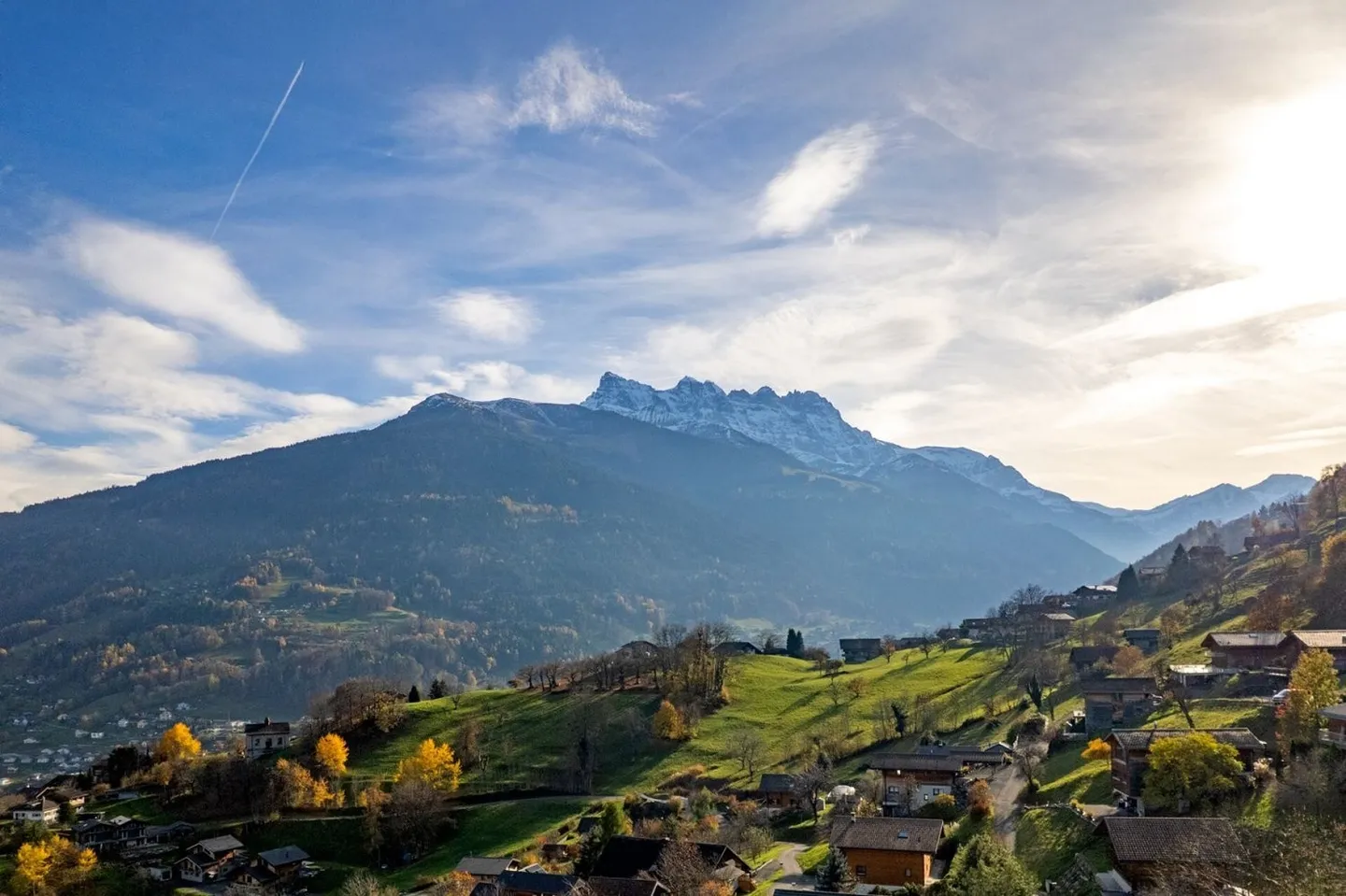 Grundstück mit atemberaubender Aussicht für 2 Doppelhaushälften mit gültiger Baugenehmigung! - Foto 6 von 6