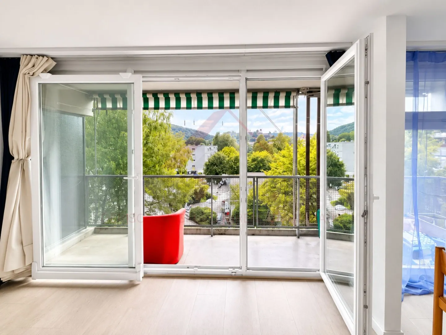 Vivere con vista - Incantevole appartamento di 3,5 stanze per sentirsi a proprio agio - Foto 10 di 11