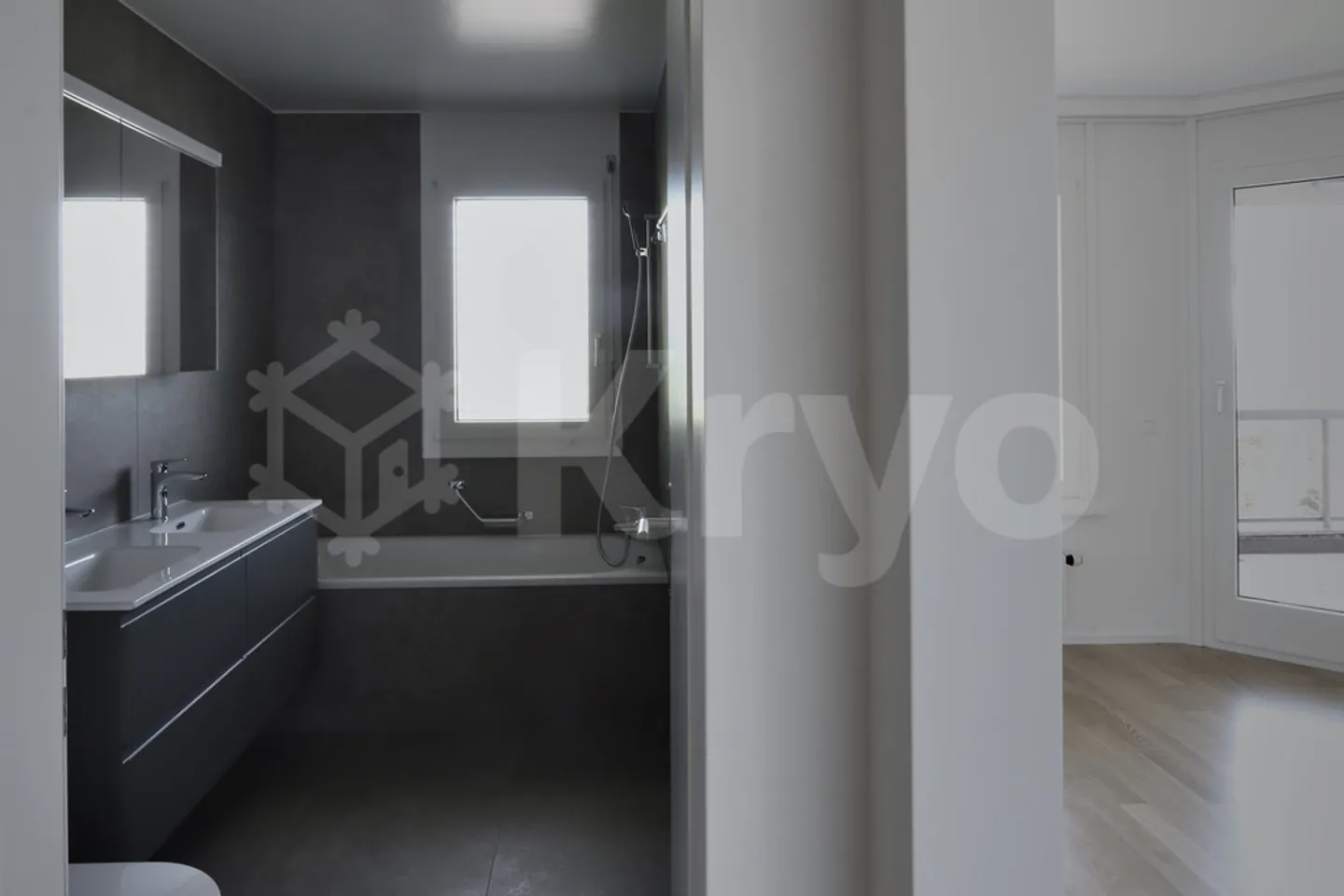 4.5 Room Fully Renovated, Large Terrace, Lake View - Photo 10 of 11