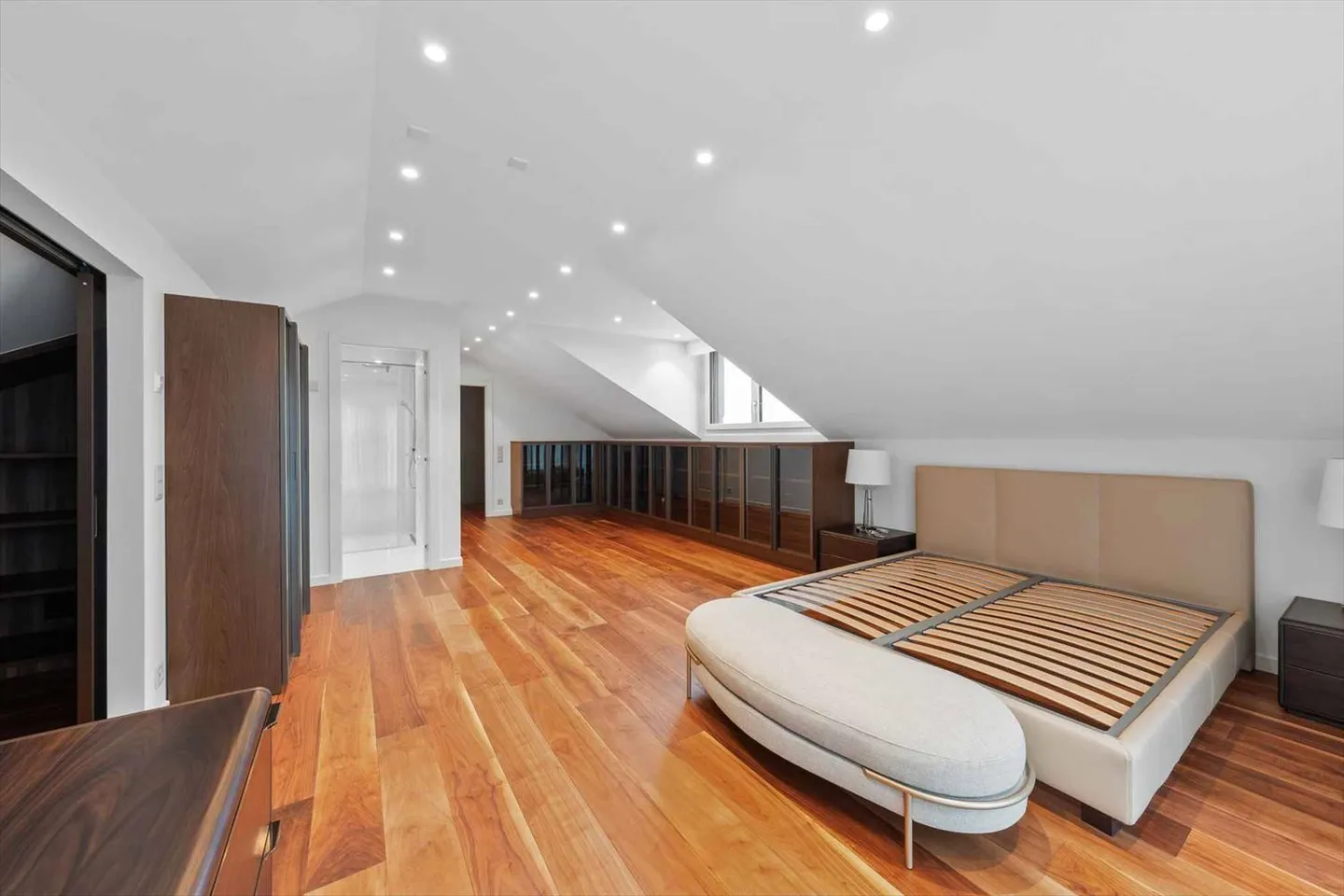 Villa de luxe avec piscine intérieure - Photo 8 sur 11