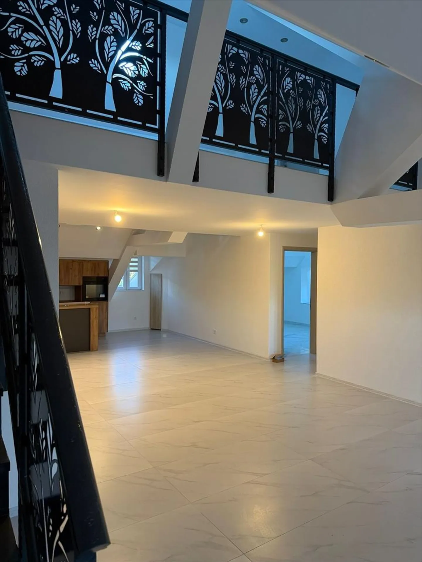 Magnificent and charming 5-room duplex in a historic building in Agiez - Photo 1 of 9