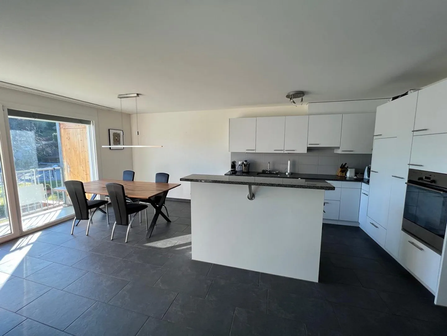 3.5 Zimmerwohnung im Eigentumsstandard nahe Golfpark zu vermieten - Foto 2 di 9
