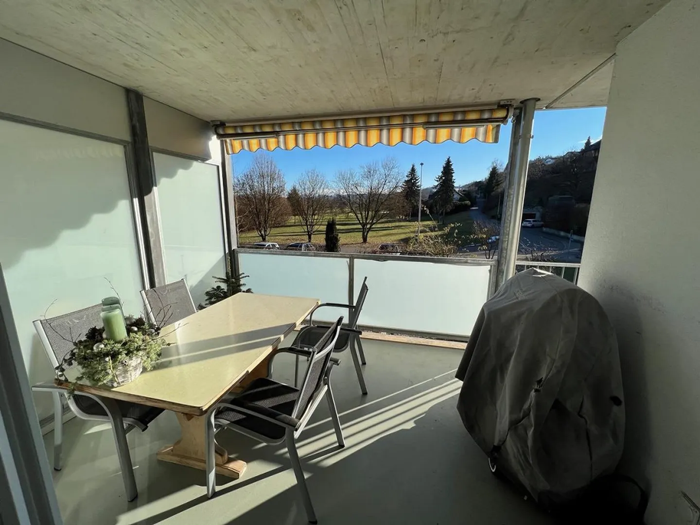 3.5 Zimmerwohnung im Eigentumsstandard nahe Golfpark zu vermieten - Foto 4 di 9