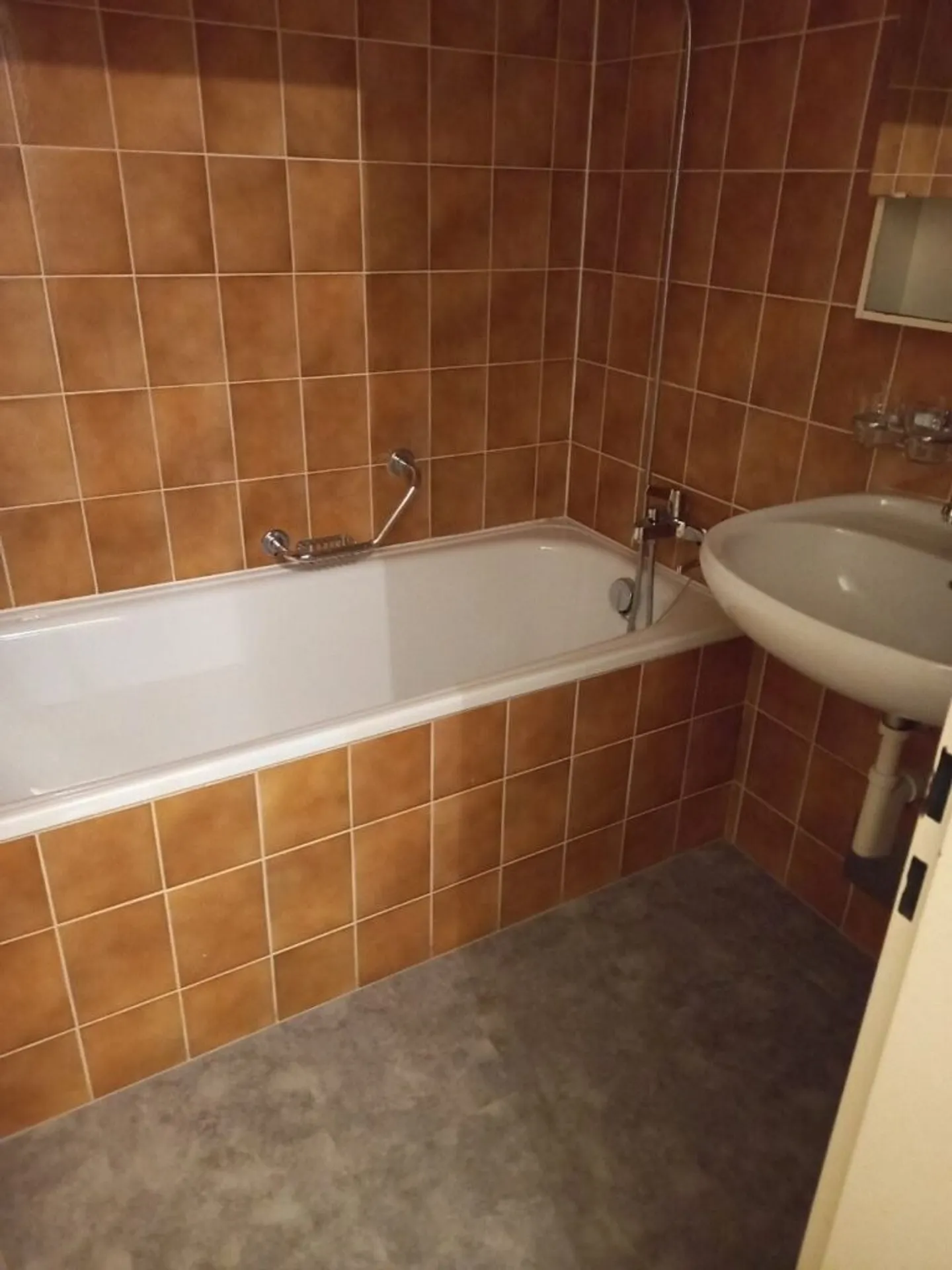 Appartamento con 3,5 stanze al 4° piano con balcone a Morges - Foto 4 di 7