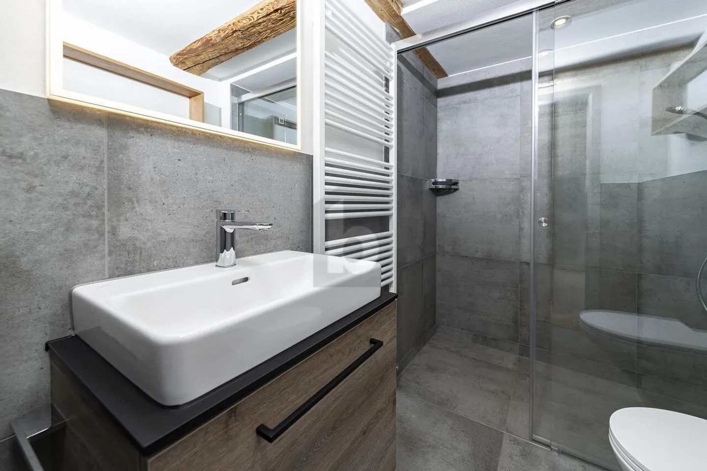 UNIQUE, STYLÉ ET CHARMANT - Photo 2 sur 6