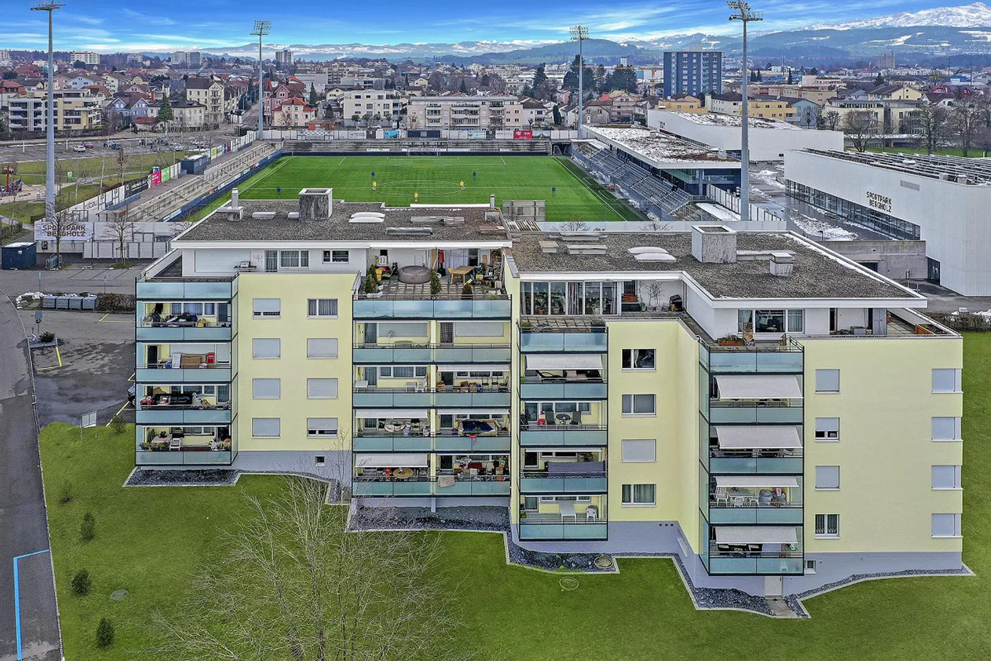 Schöne 1.5 Zimmer-Singlewohnung an zentraler Lage zu vermieten! - Foto 1 von 11