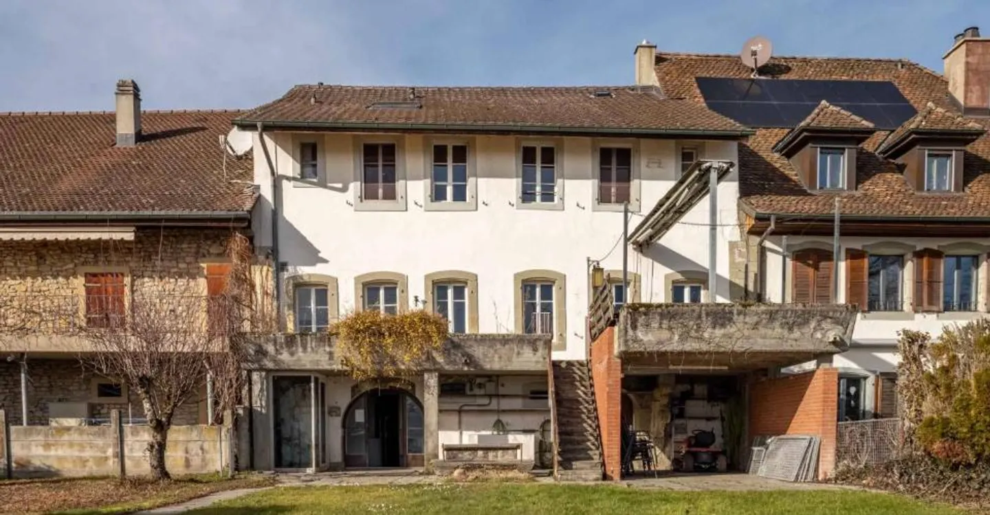 Ein charaktervolles Haus am Ufer des Murtensees - Foto 1 von 11