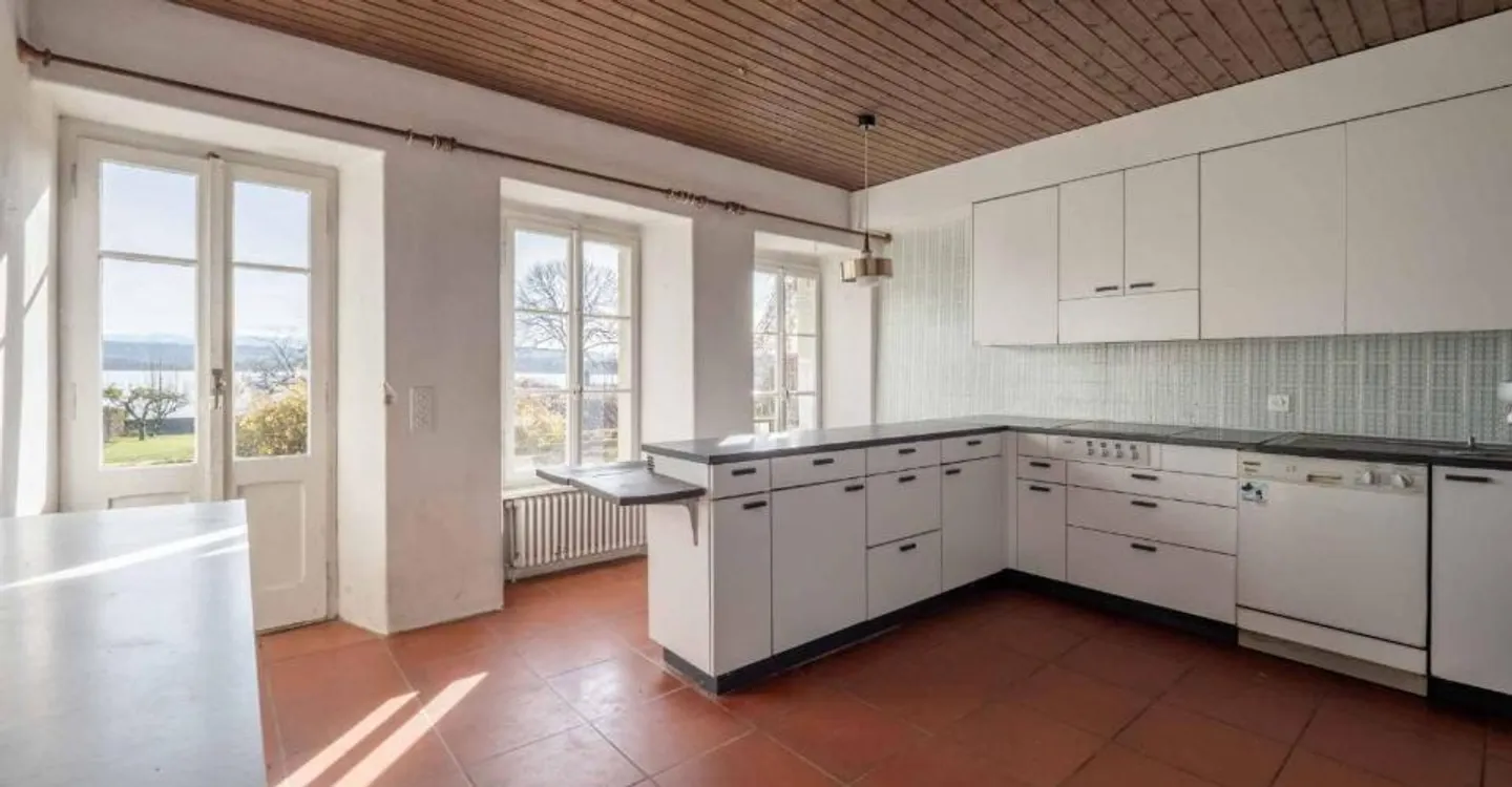 Ein charaktervolles Haus am Ufer des Murtensees - Foto 5 von 11