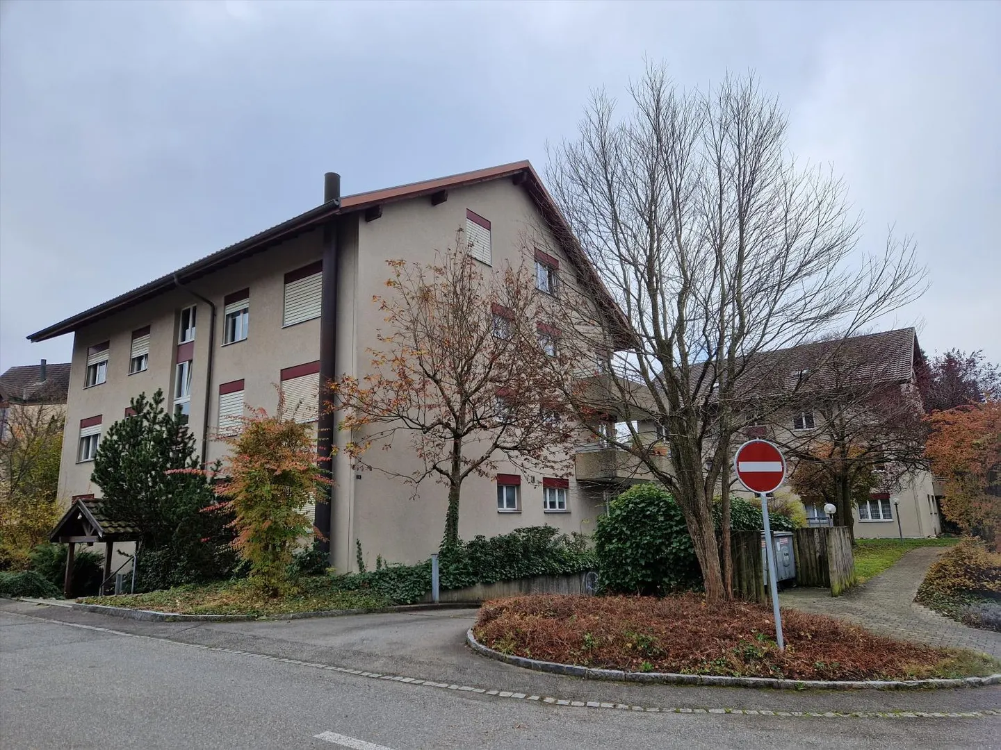 Appartement moderne dans un quartier prisé - Photo 1 sur 5