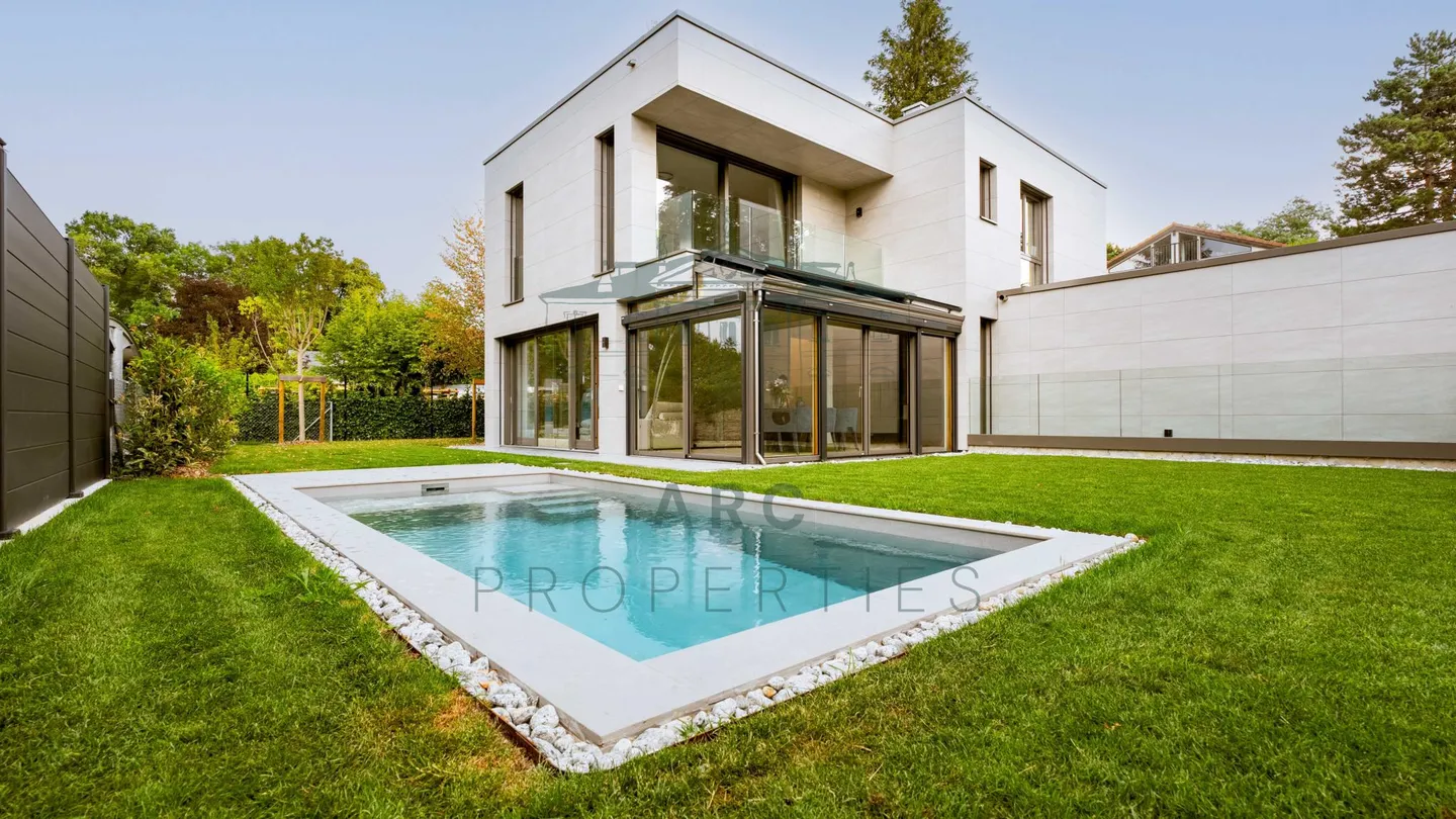 Contemporary Villa in Corsier - Photo 1 of 5