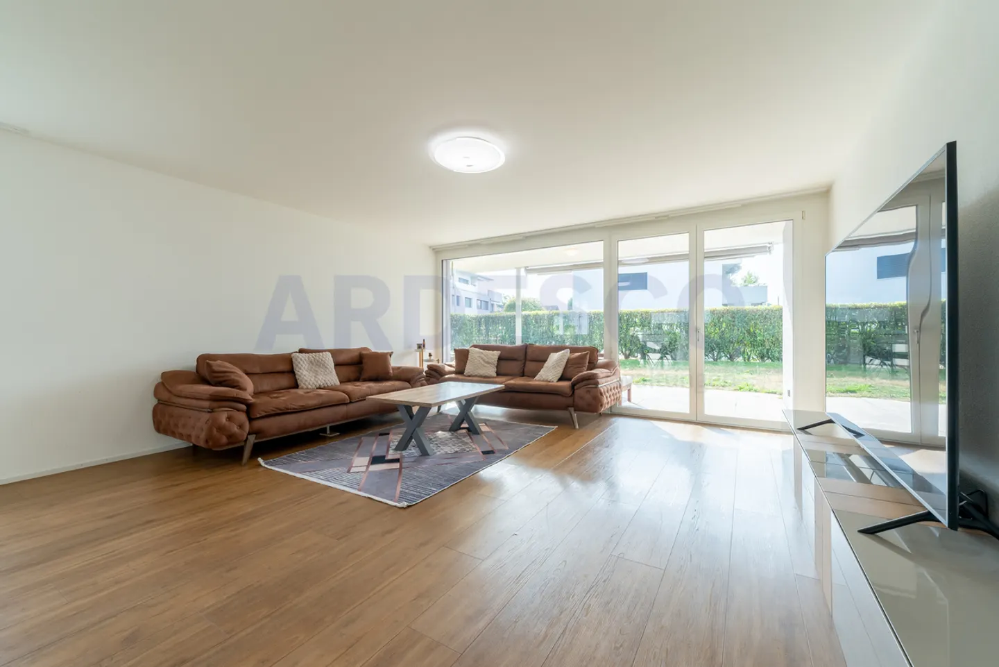 Elegant Ground Floor Apartment - Photo 1 of 14