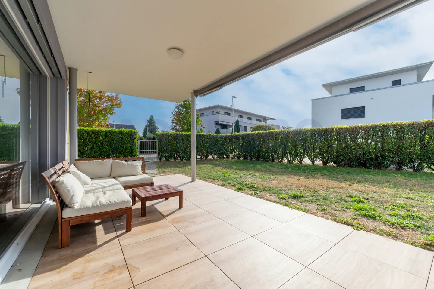 Elegant Ground Floor Apartment - Photo 12 of 14