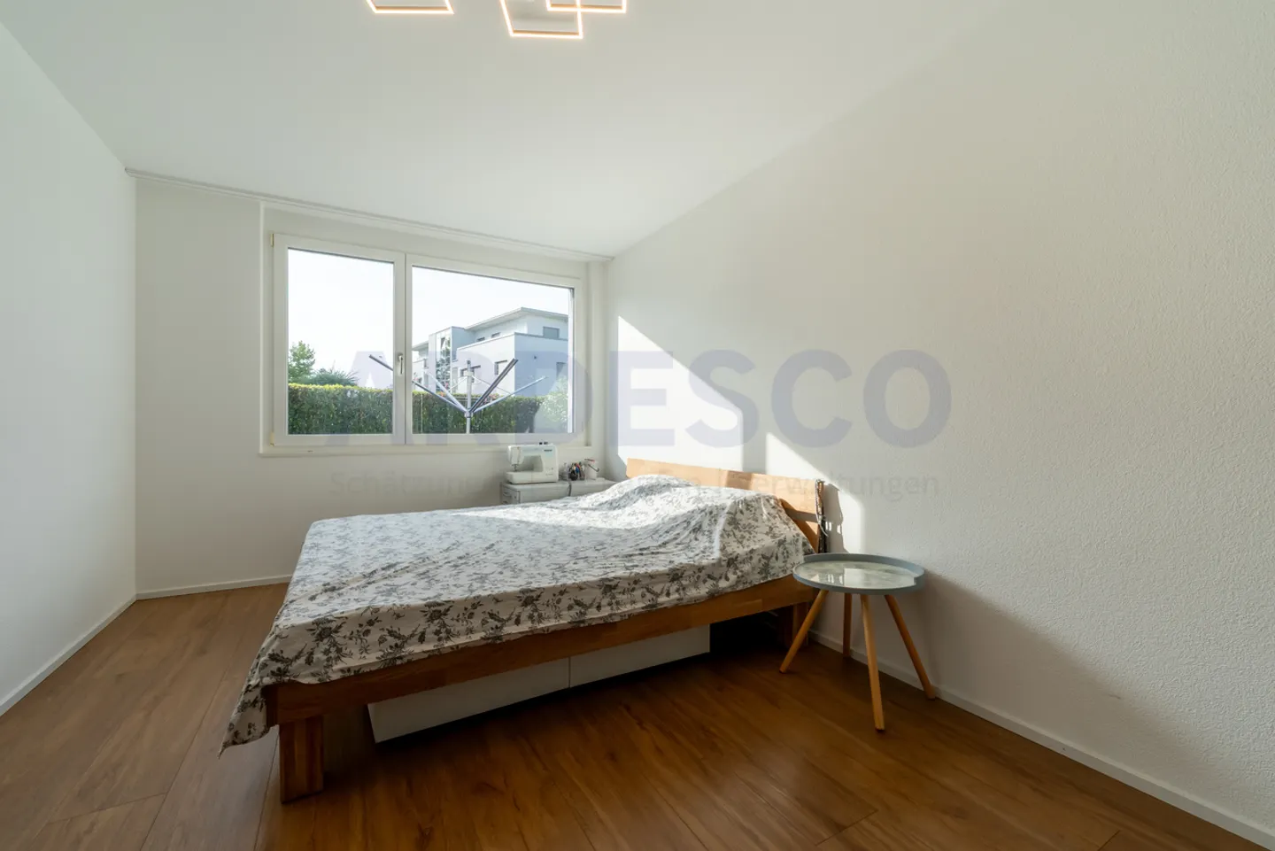 Elegant Ground Floor Apartment - Photo 6 of 14
