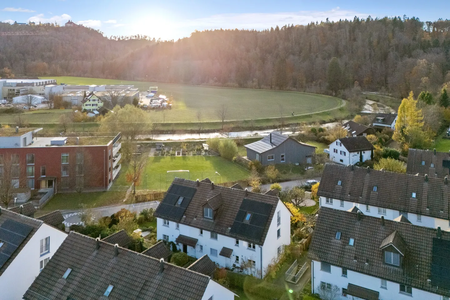 Living where the Töss flows: Elegant 5.5-room house with Kyburg view - Photo 17 of 17