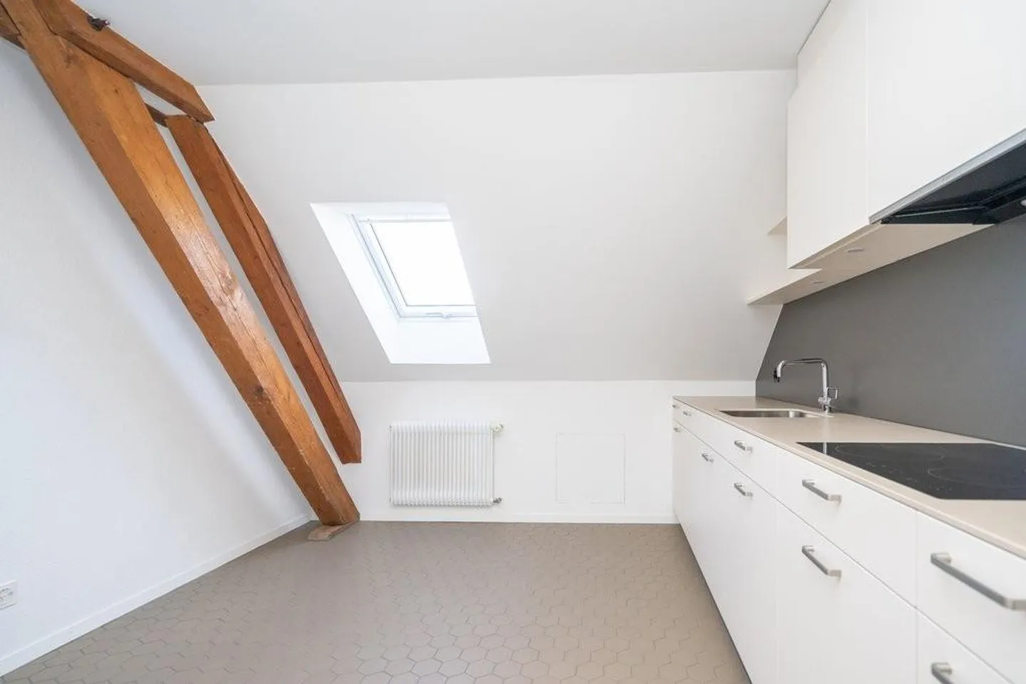 2-room attic apartment in Fischermätteli - Photo 1 of 4