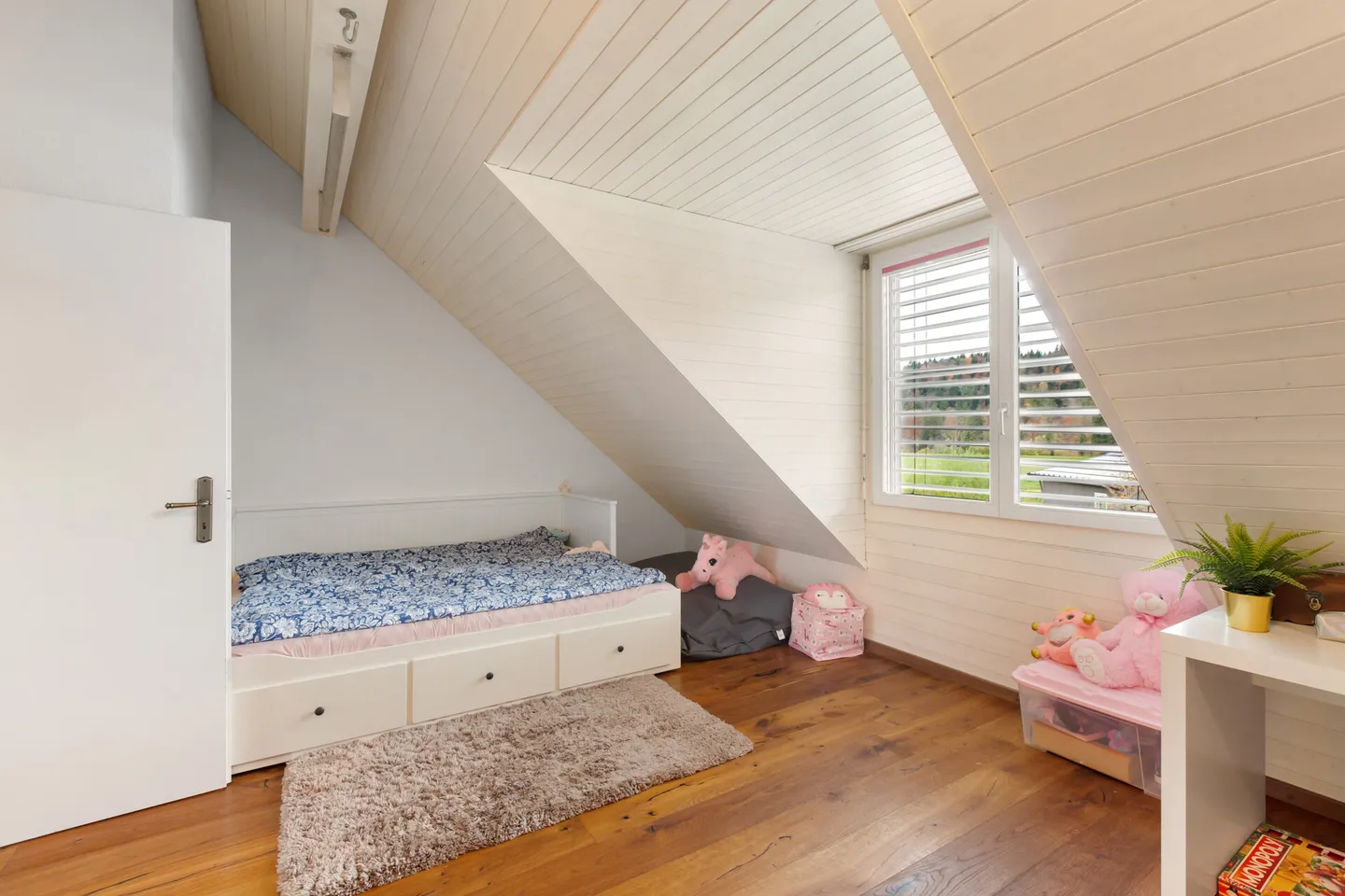 Living where the Töss flows: Elegant 5.5-room house with Kyburg view - Photo 13 of 17