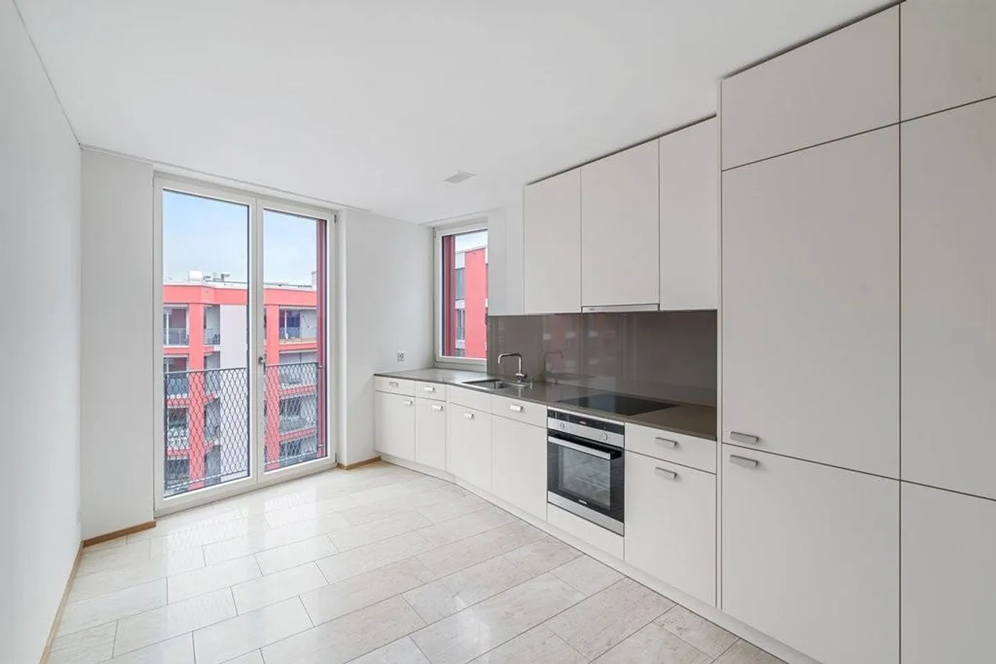 RENT WITHOUT DEPOSIT - Living in Stettbach Mitte - Photo 2 of 9