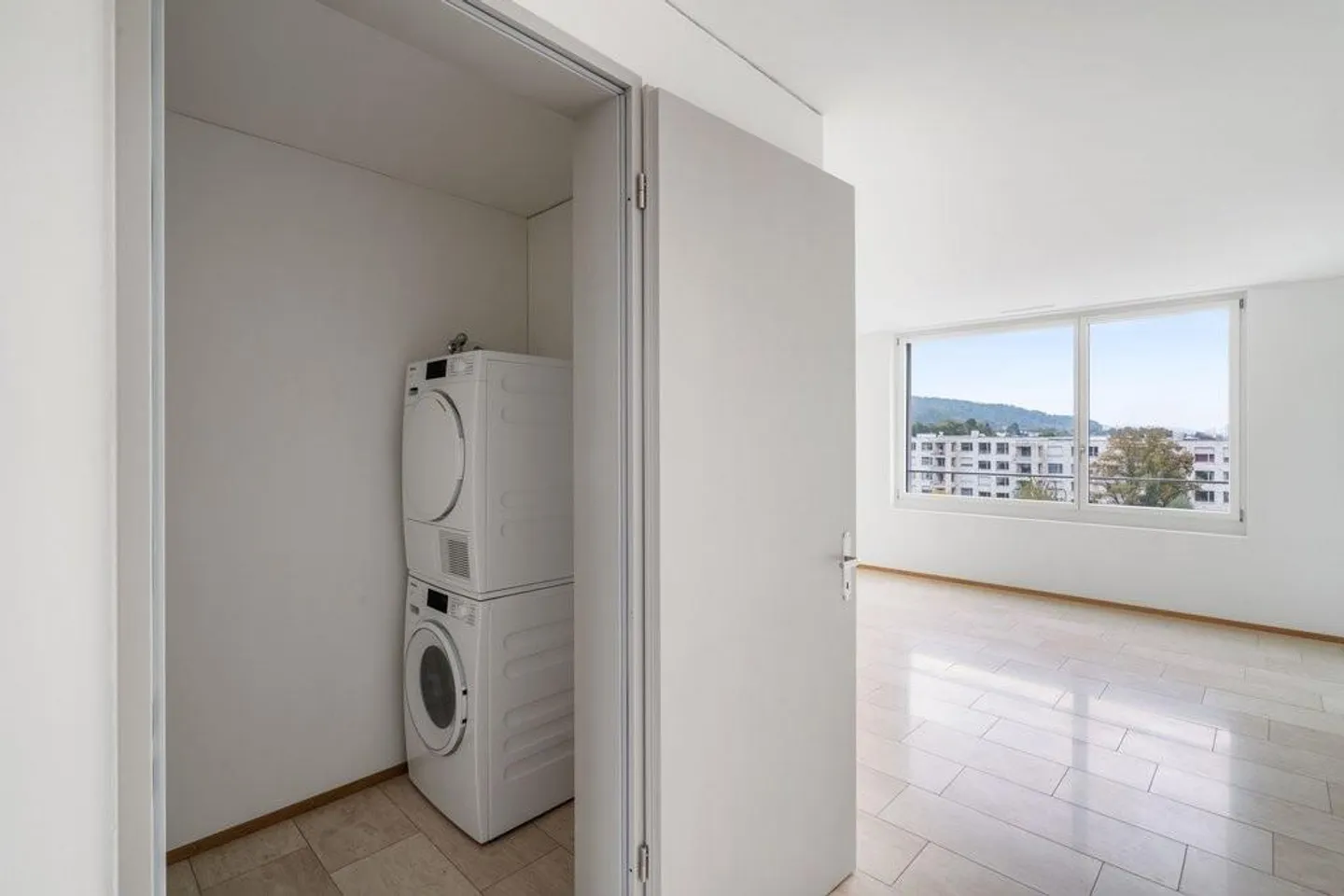 RENT WITHOUT DEPOSIT - Living in Stettbach Mitte - Photo 7 of 9