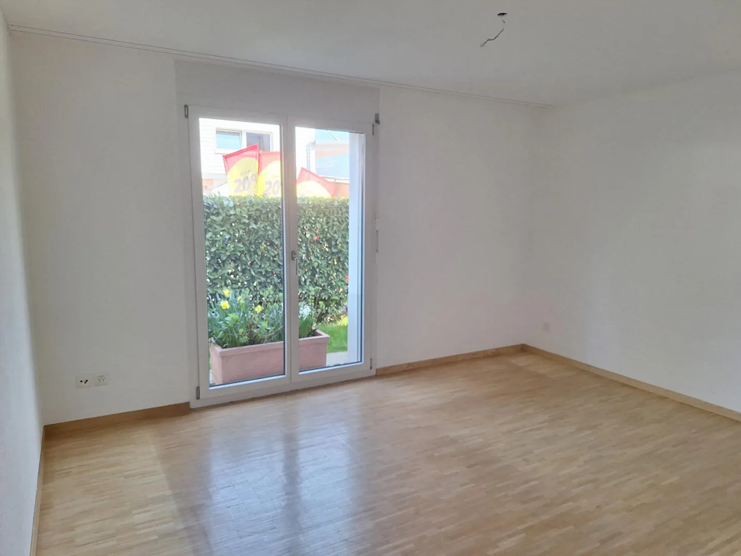 Attractive 3.5-room ground floor apartment with large garden - Photo 10 of 14