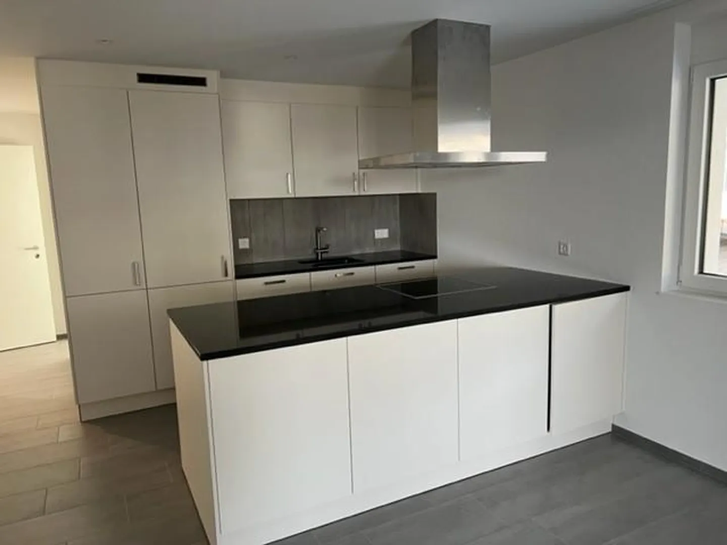 Appartements neufs modernes dans un quartier résidentiel attrayant avec un grand balcon - Photo 5 sur 7