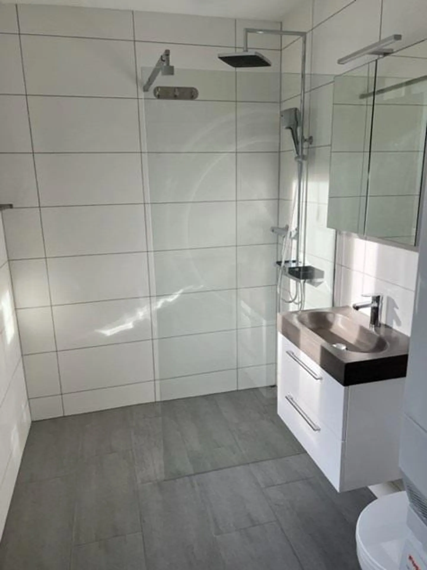 Appartements neufs modernes dans un quartier résidentiel attrayant avec un grand balcon - Photo 7 sur 7