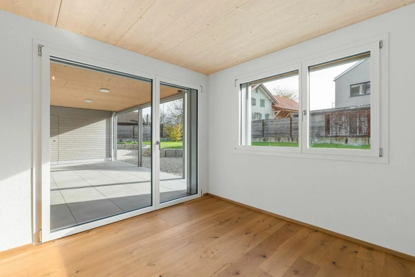 Appartement de jardin moderne et ensoleillé de 3,5 pièces - Photo 6 sur 11