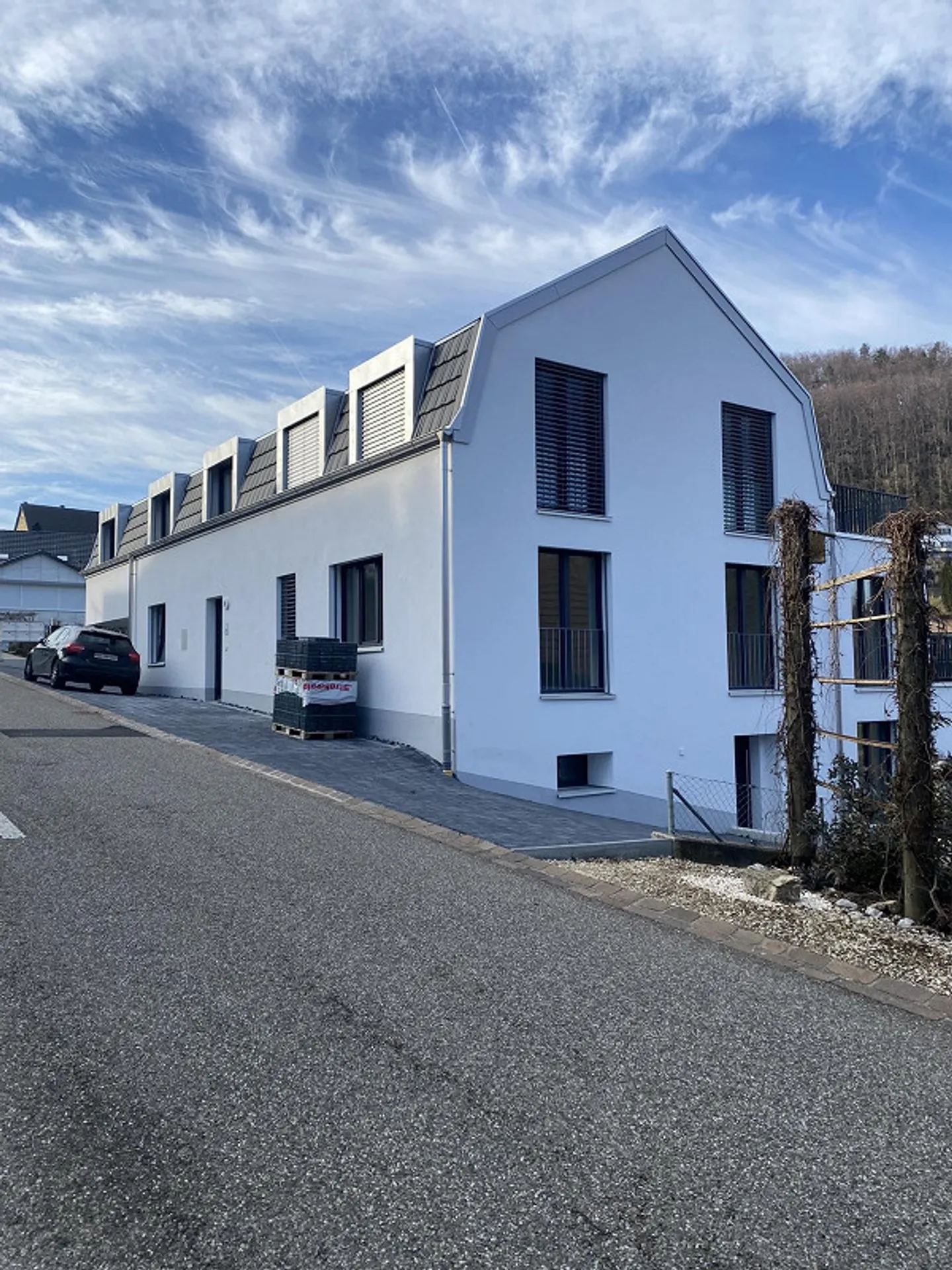 Appartements neufs modernes dans un quartier résidentiel attrayant avec un grand balcon - Photo 1 sur 7