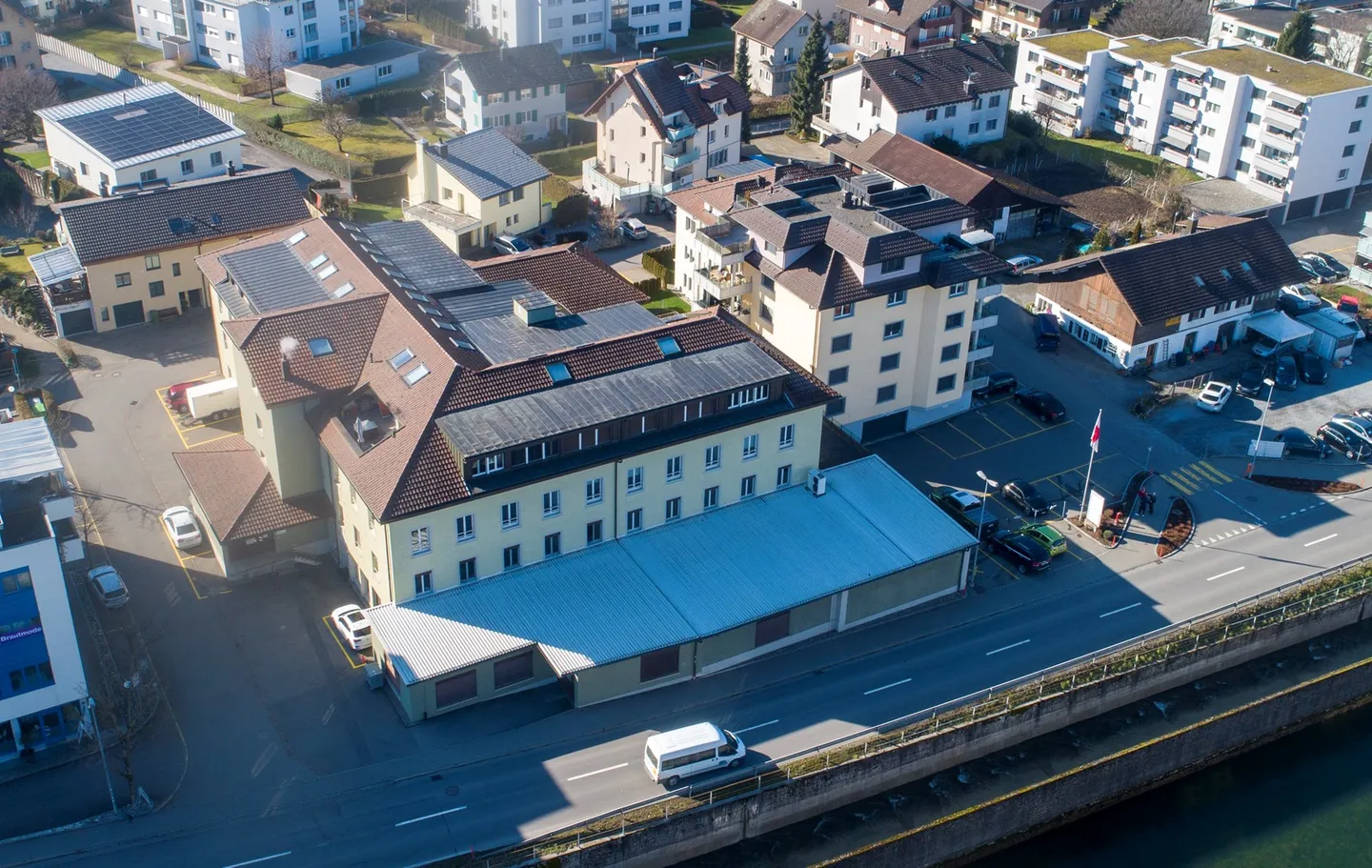 Immeuble mixte à louer - Photo 1 sur 1