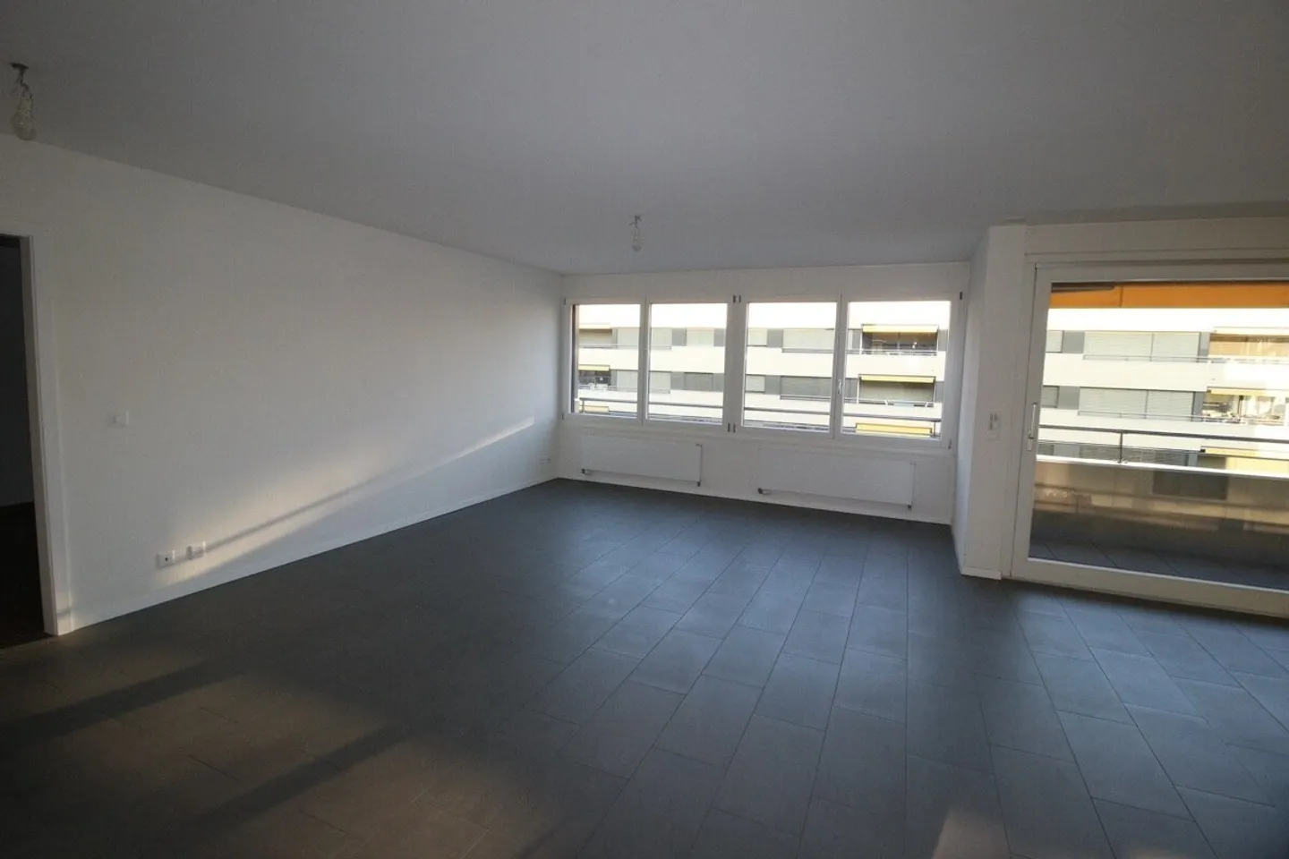 Appartement lumineux 2½ pièces - Photo 4 sur 8