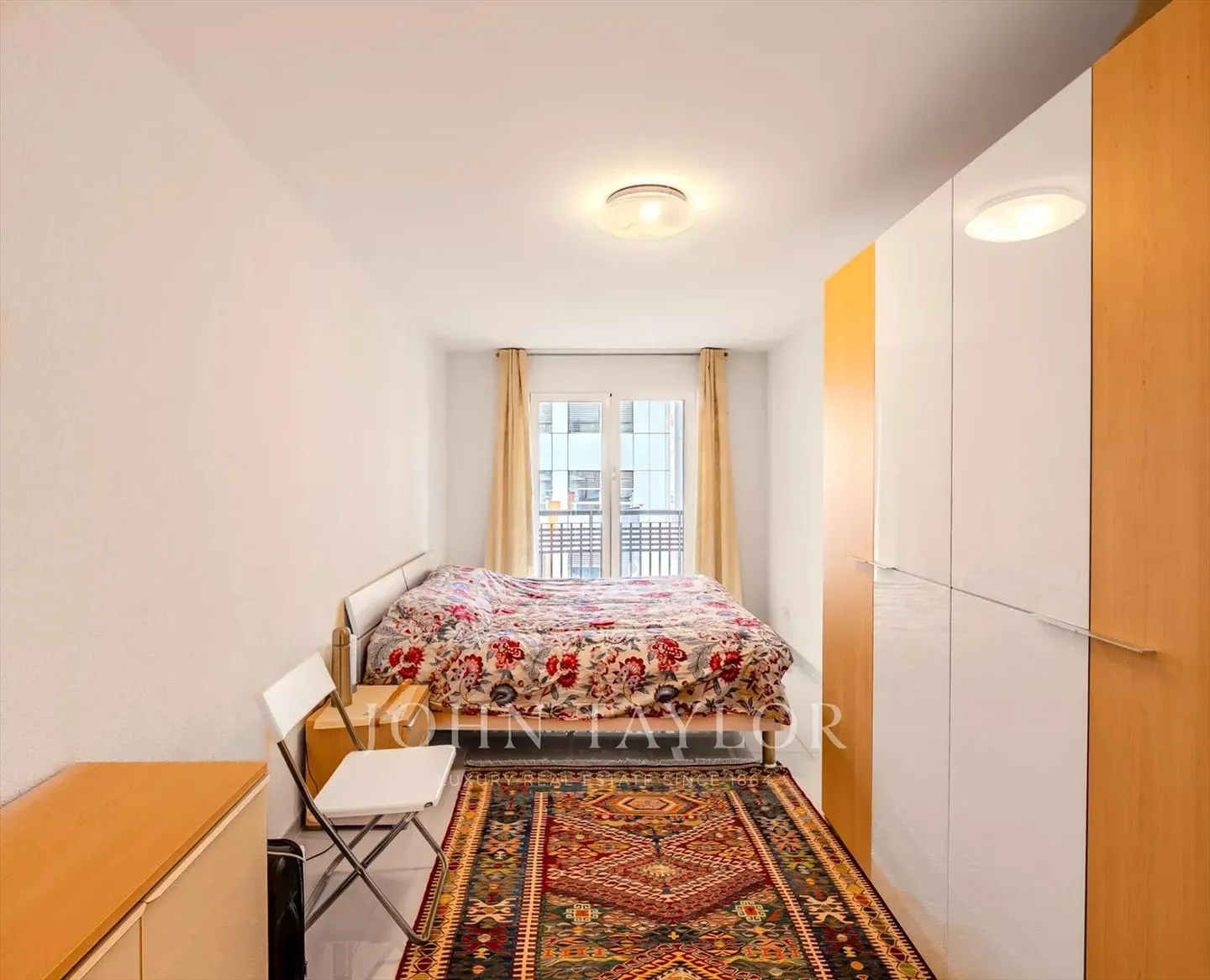 Superb apartment ideally located in the heart of Montreux, just steps from the lake - Photo 5 of 10