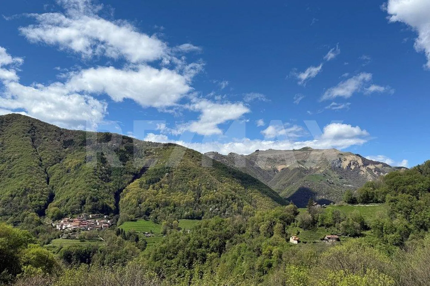 Rustique charmant à Bruzella avec vue panoramique sur la vallée de Muggio - Photo 11 sur 11