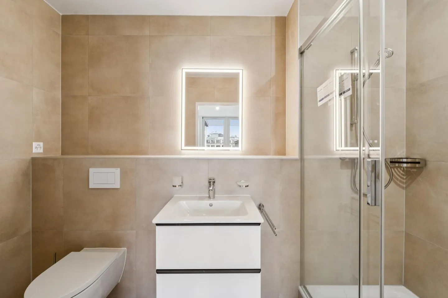 Exceptional duplex penthouse with rooftop terrace! - Photo 6 of 13