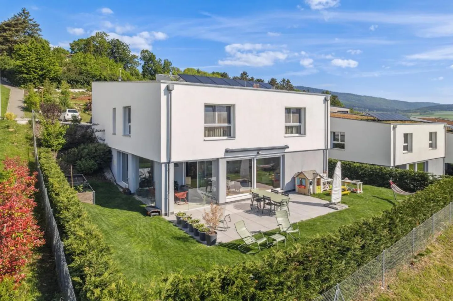 OGGETTO CHE TOGLIE IL FIATO! SUPERBA CASA INDIVIDUALE CON GRANDE GIARDINO - Foto 3 di 13