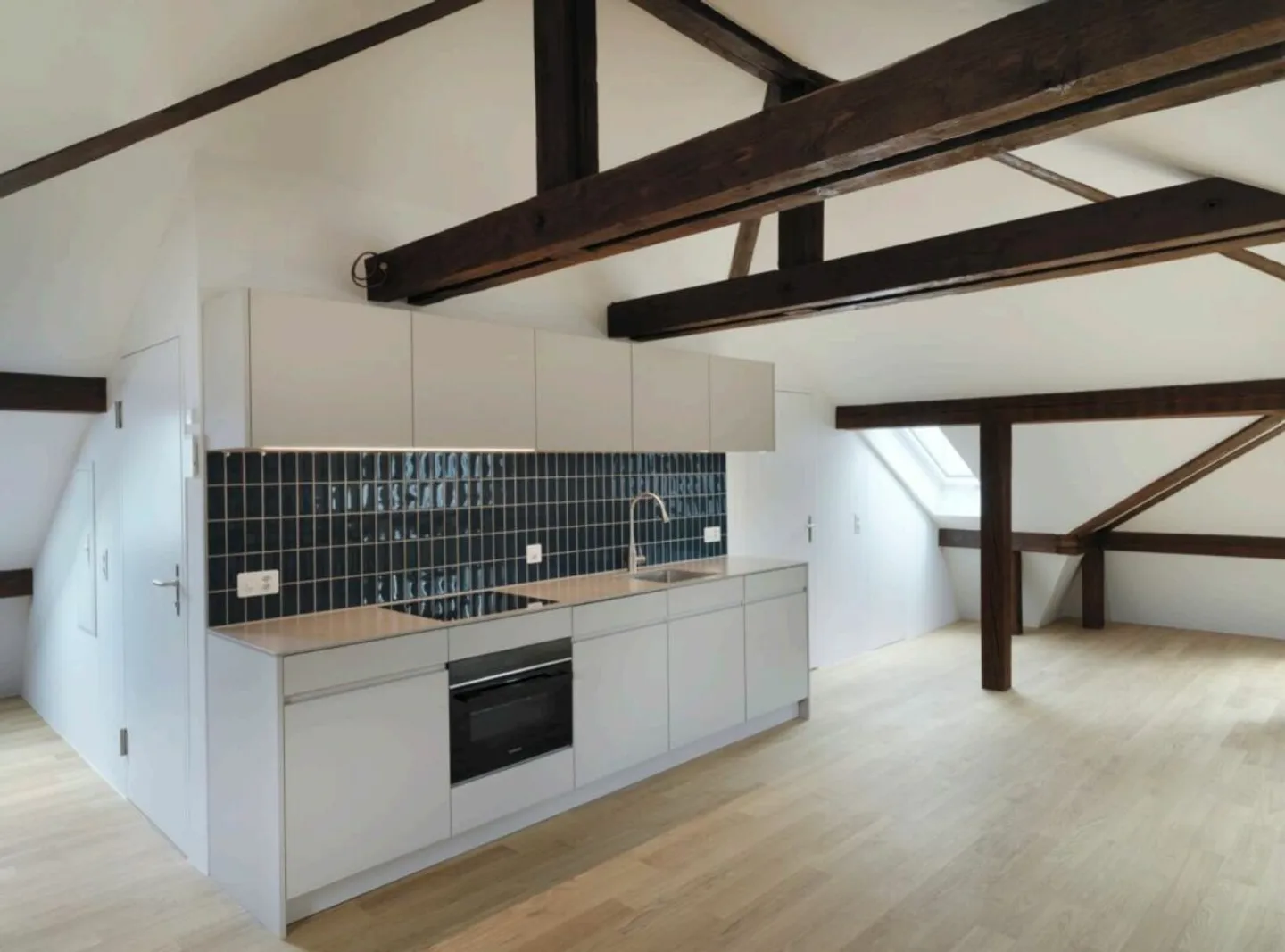 Esclusivo loft-studio arredato con comfort moderno al Rütimeyerplatz - Foto 2 di 8