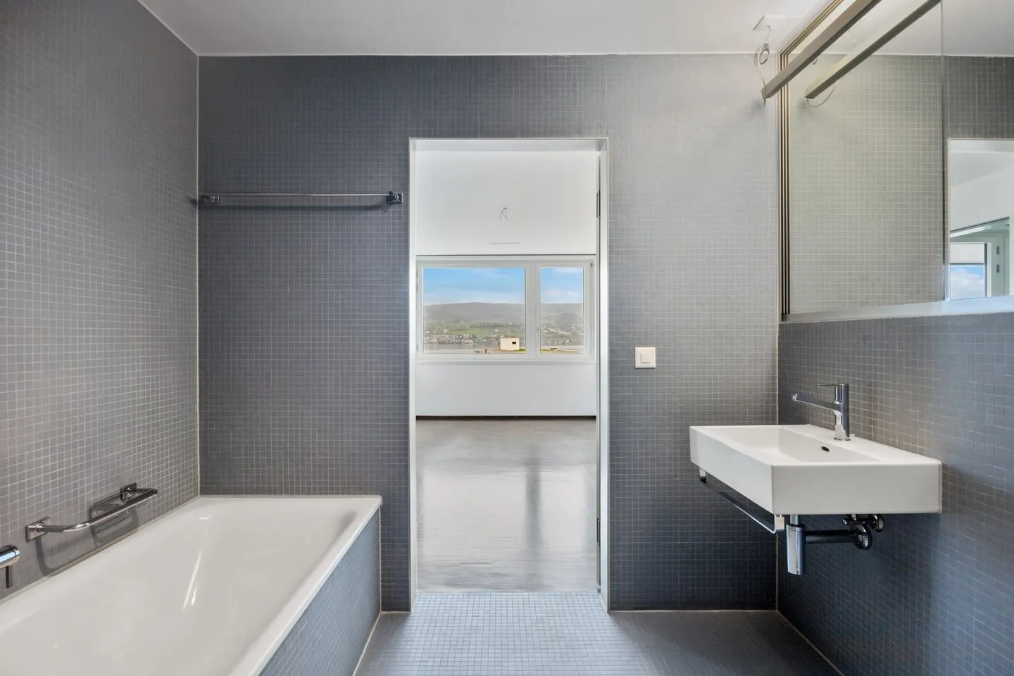 Moderne 3.5-Zimmer-Wohnung am See - Foto 3 von 10