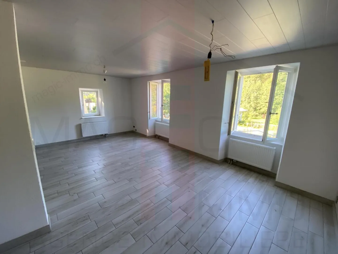 Charmantes Haus mit großem Grundstück - Foto 9 von 12