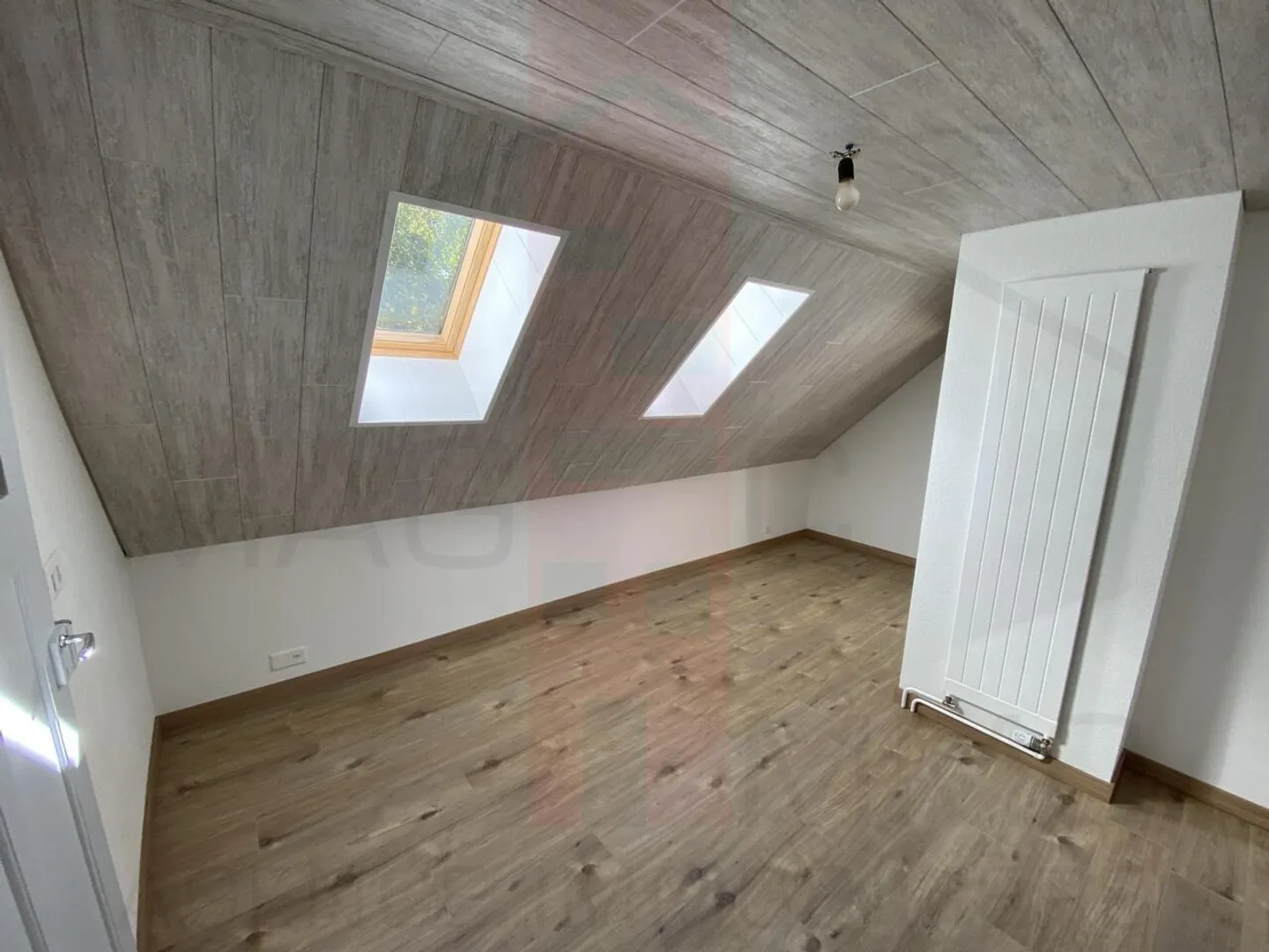 Charmantes Haus mit großem Grundstück - Foto 6 von 12