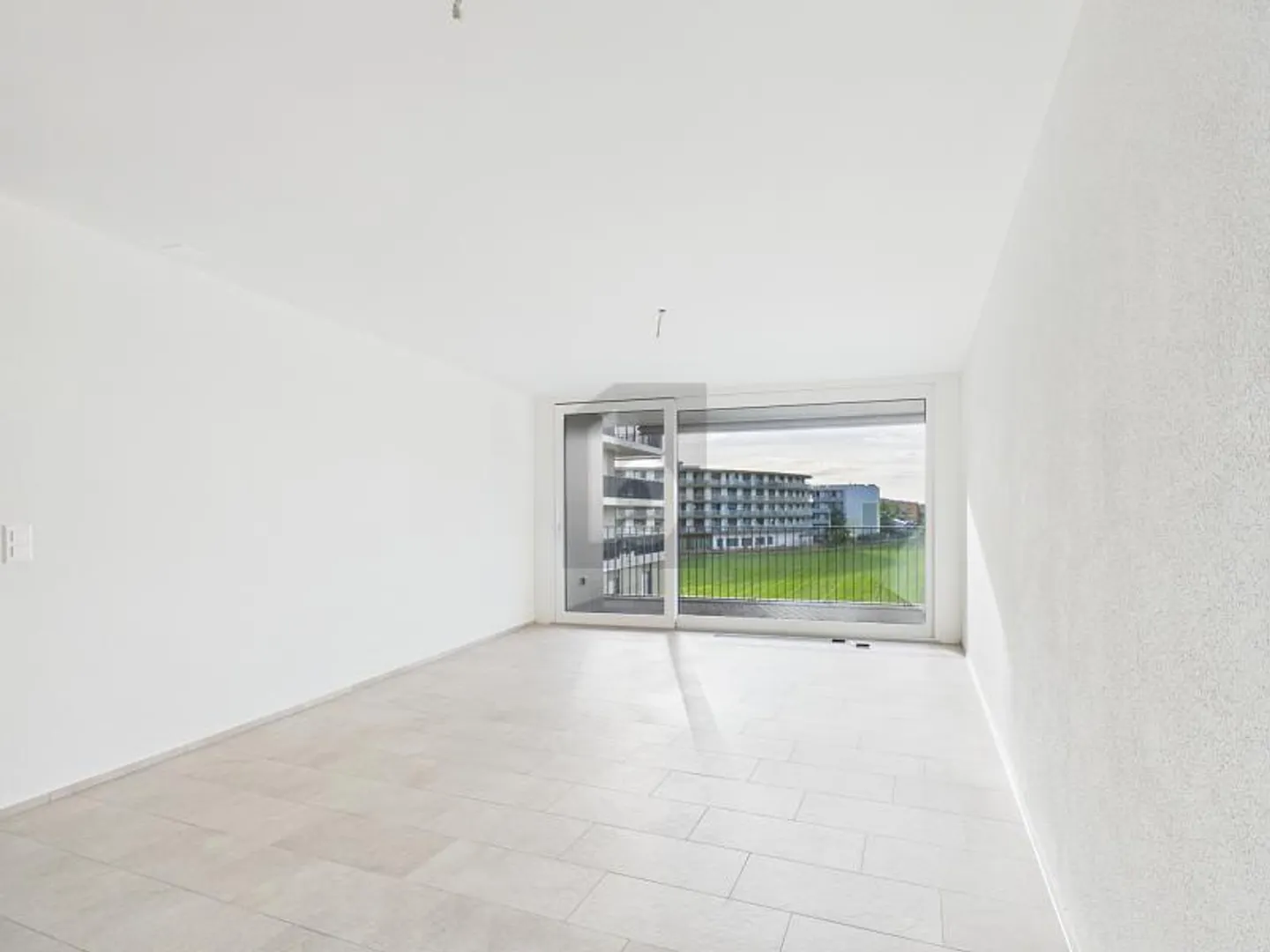 PRIMA UTILIZZO CON BALCONE SOLEGGIATO! - Foto 2 di 6